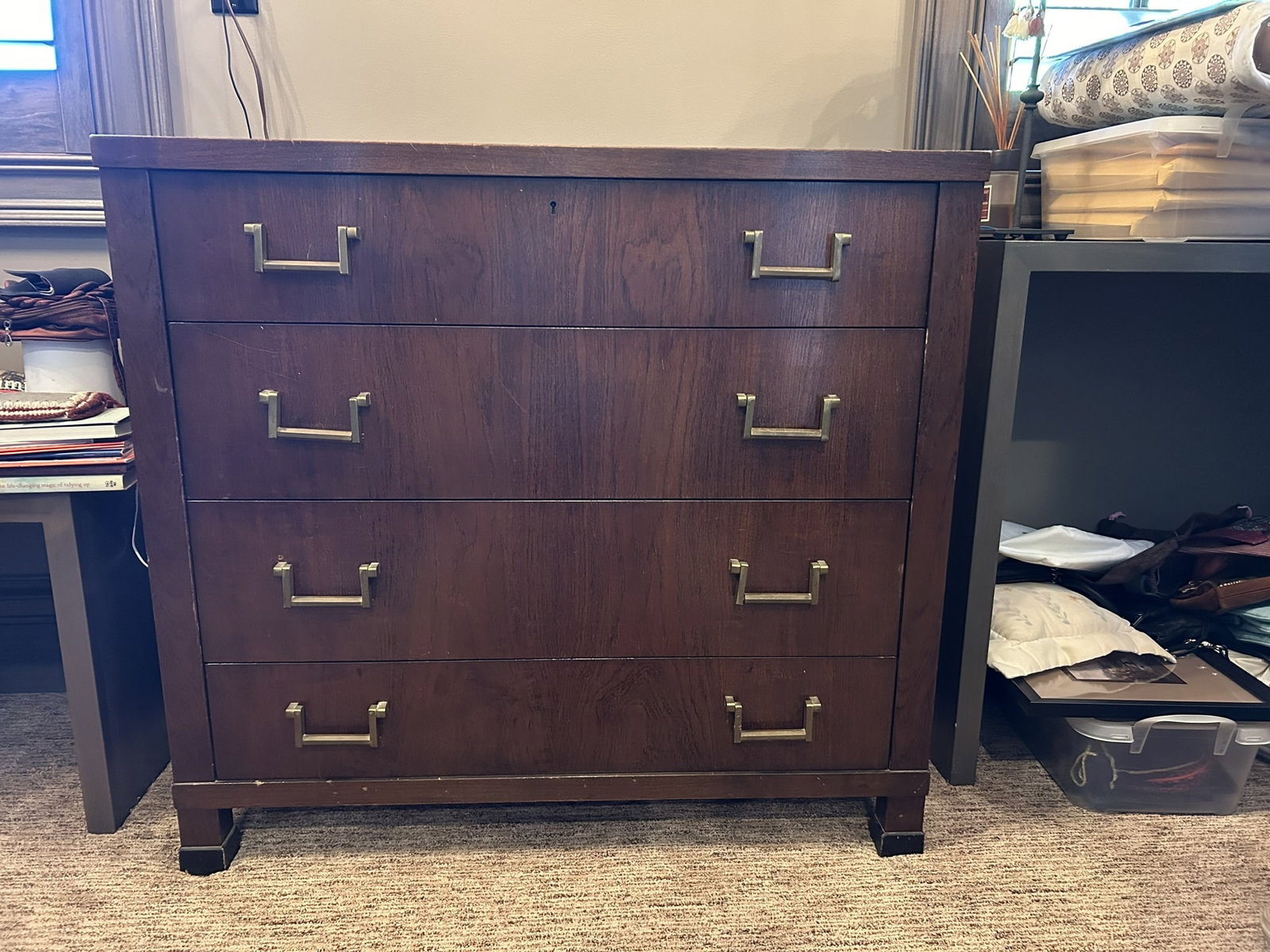 Kittinger Distinctive Furniture American Walnut Chest Of Drawers 4 Drawer Dresser (1 of 5)