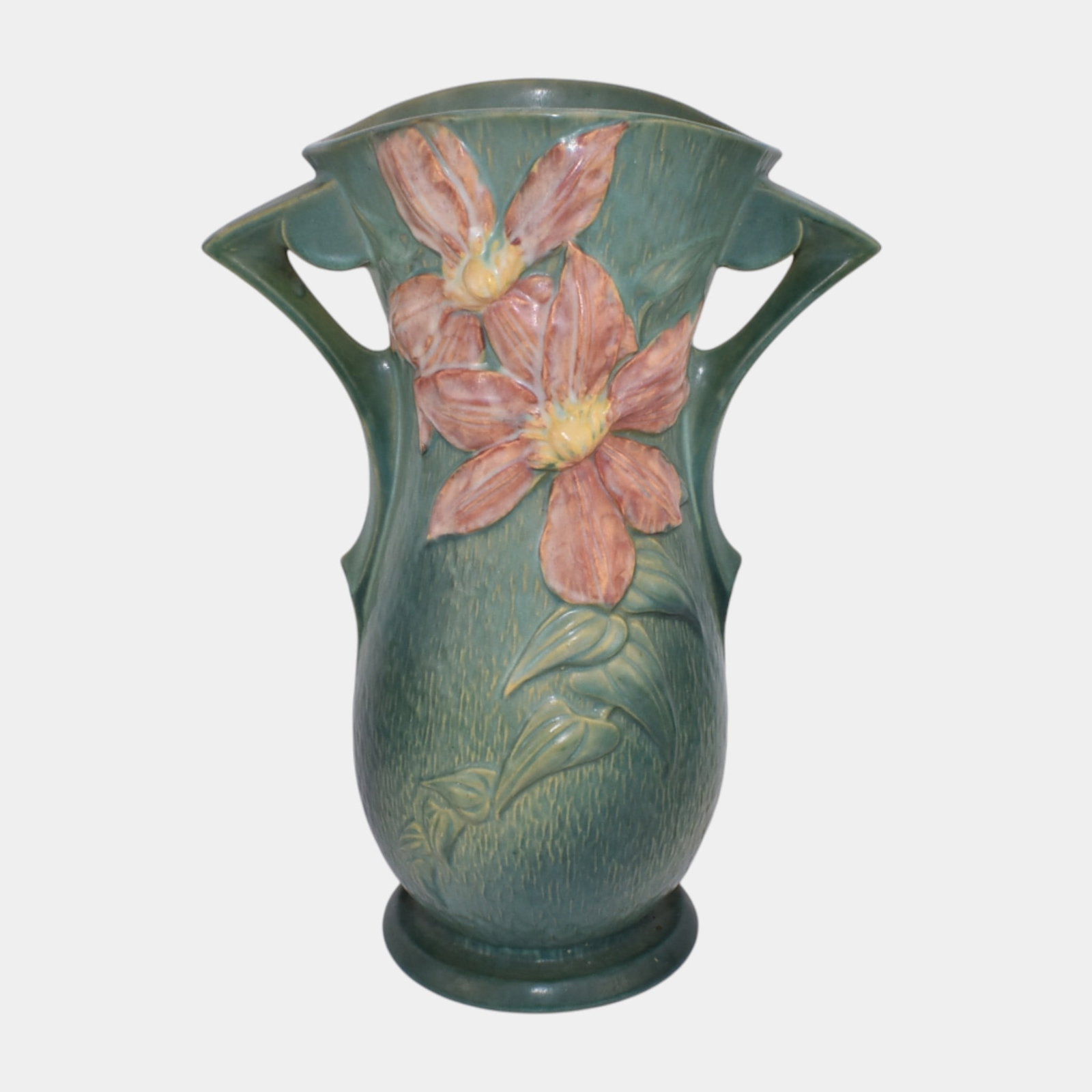 Roseville Clematis Green 1944 Vintage Art Pottery Ceramic Floor Vase 114-15: We offer affordable in-house shipping on all items.For higher resolution images please visit bid.craftedauctions.com Roseville Clematis Green 1944 Vintage Art Pottery Ceramic Floor Vase 114-15 Nice mo