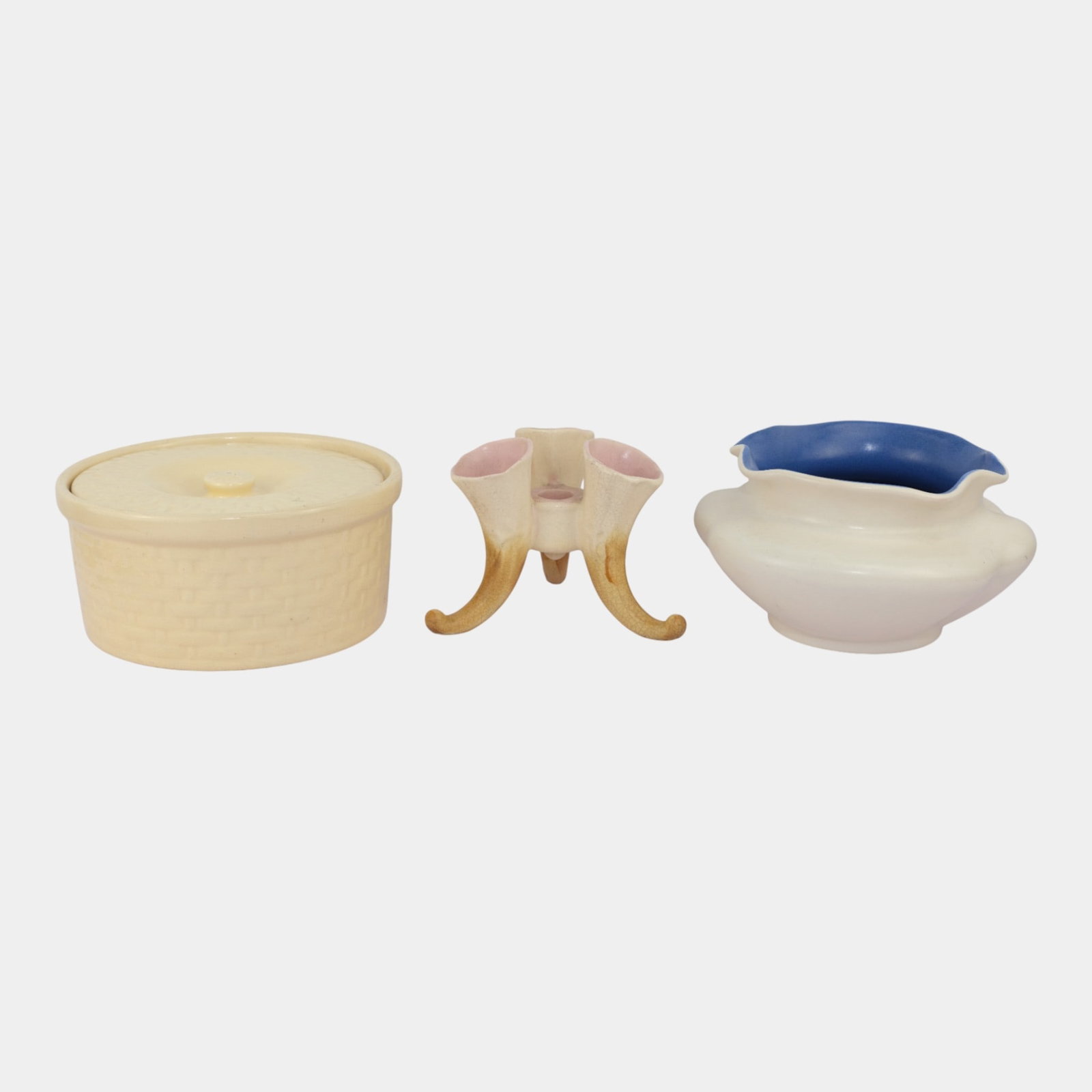 Rumrill Art Pottery White Bowl And Triple Horn Bud Vase Weller Lidded Bowl (1 of 5)
