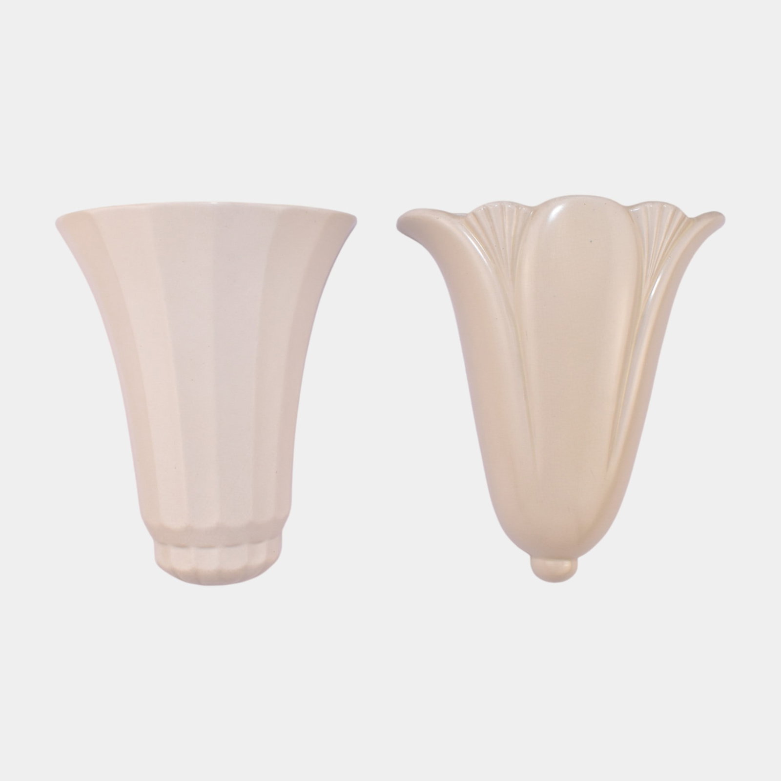 Keith Murray For Wedgwood & Other White English Art Pottery Wall Pockets (1 of 4)