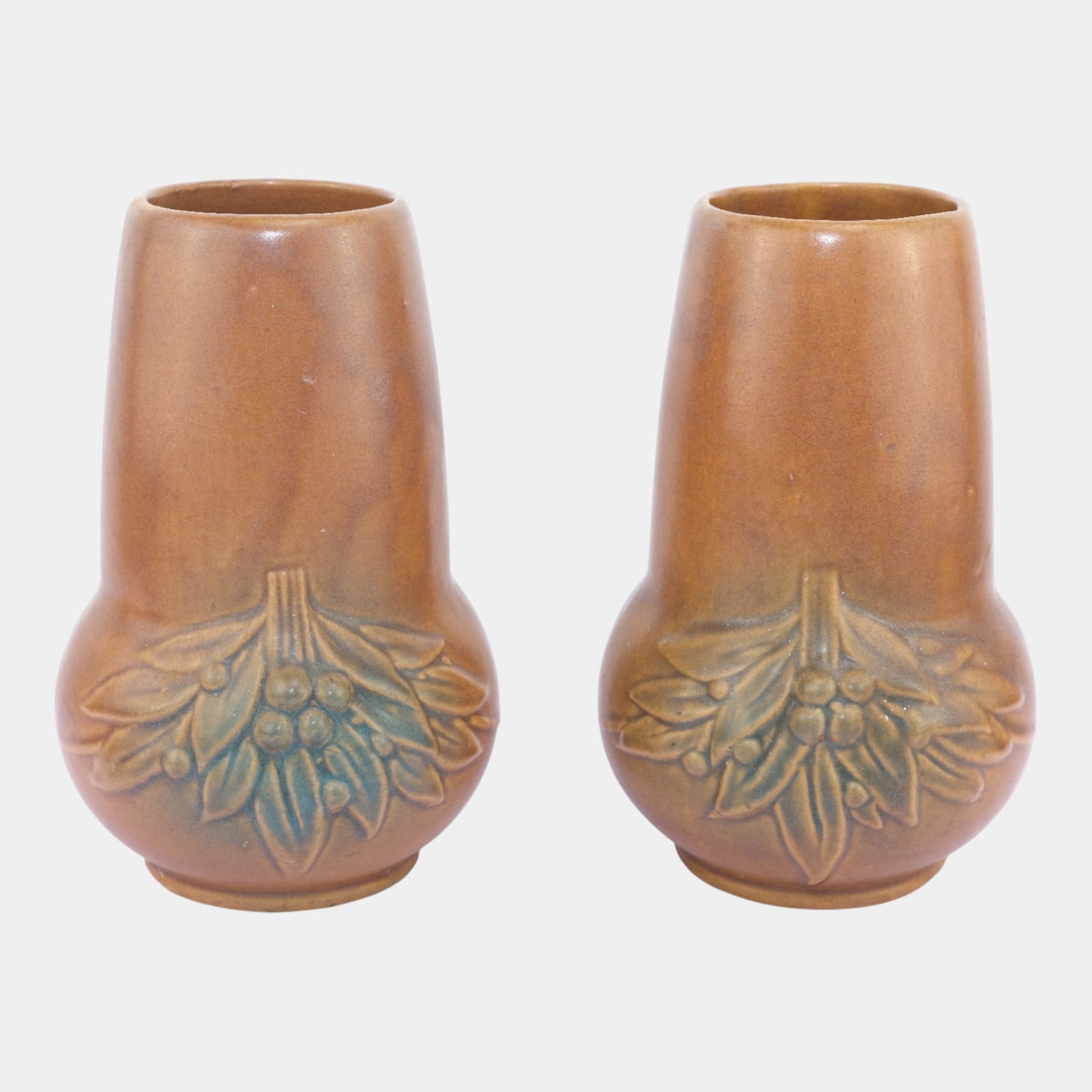 McCoy Art Pottery Brown Leaves And Berries Pair Of Vases: We offer affordable in-house shipping on all items.For higher resolution images please visit bid.craftedauctions.com McCoy Art Pottery Brown Leaves And Berries Pair Of Vases Excellent condition. Age r