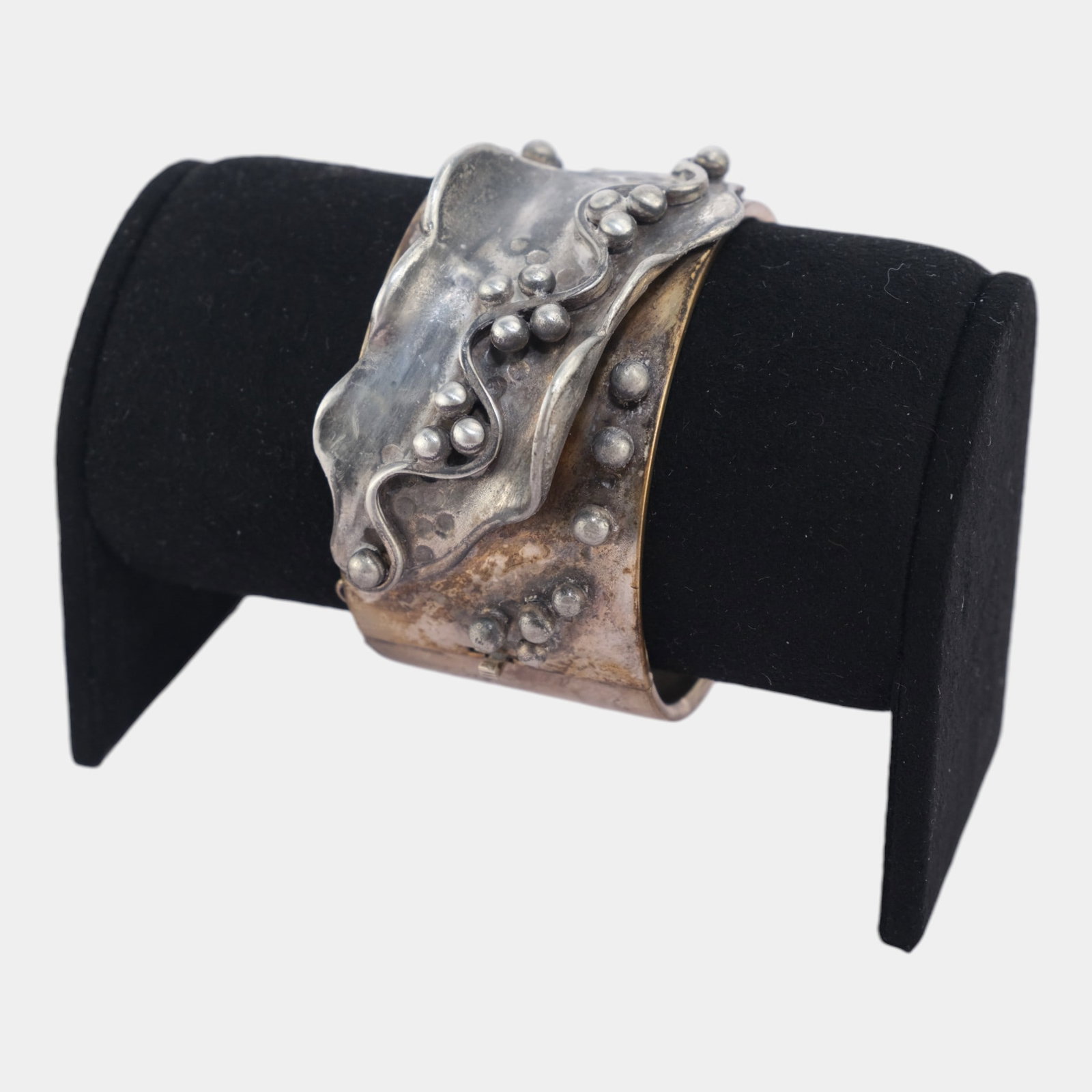 Maida Heatter Mid Century Modernist Ruffle & Bead Closed Cuff Hinged Bracelet (1 of 8)