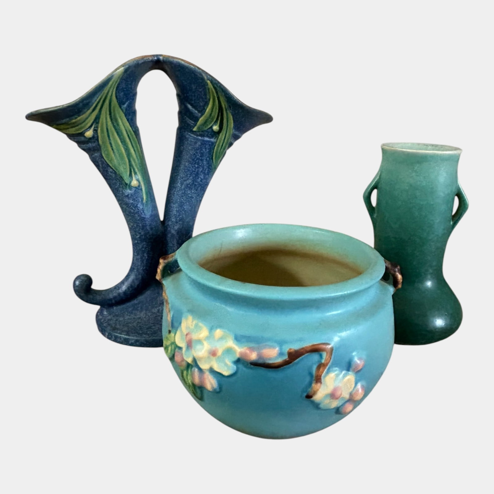 Roseville Velmoss, Apple Blossom, & Rozane Pattern Blue Green Pottery Vases And Jardiniere (1 of 8)