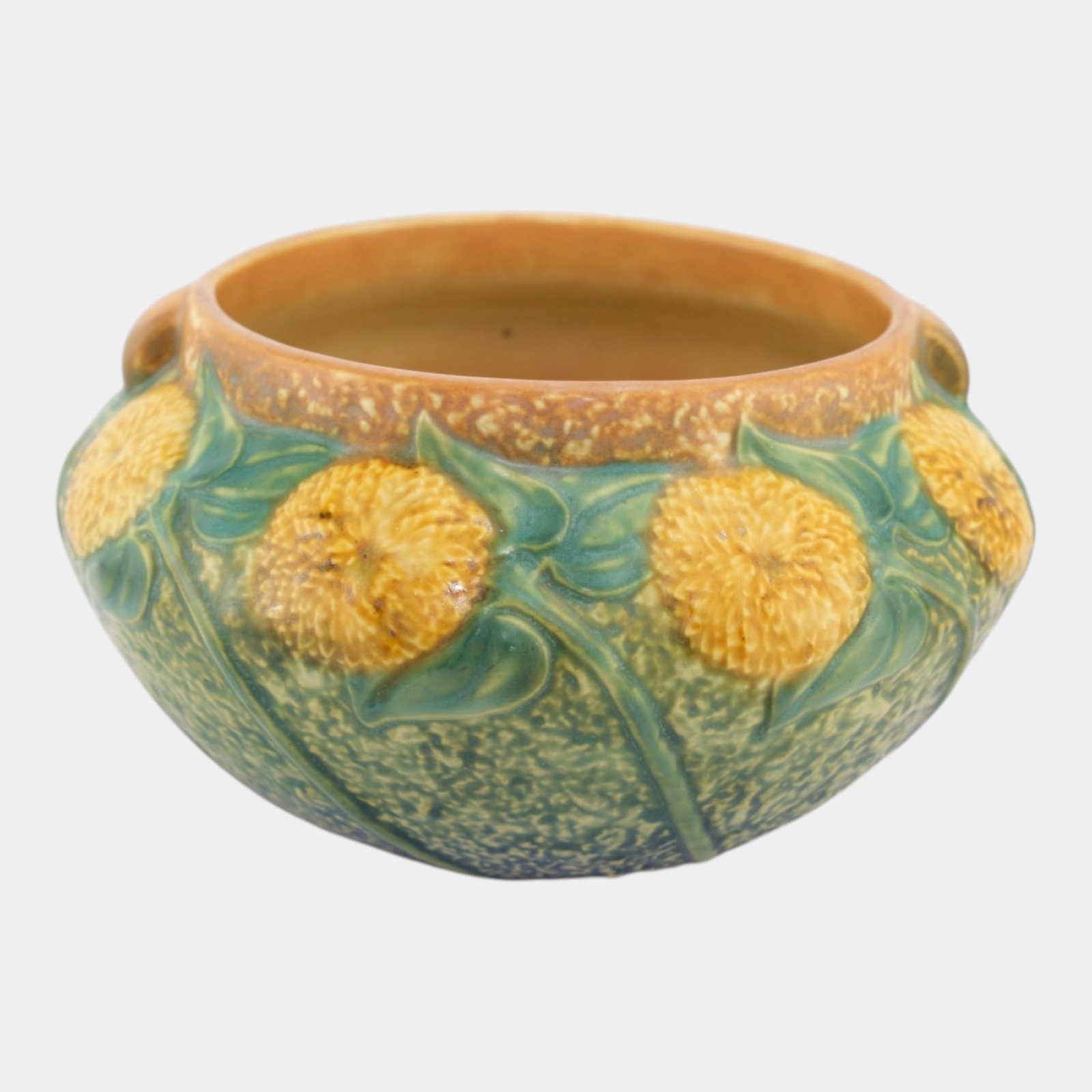 Roseville Sunflower 1930 Vintage Arts And Crafts Ceramic Bowl 208-5: We offer affordable in-house shipping on all items.For higher resolution images please visit bid.craftedauctions.com Roseville Sunflower 1930 Vintage Arts And Crafts Ceramic Bowl 208-5 Low rounded bow