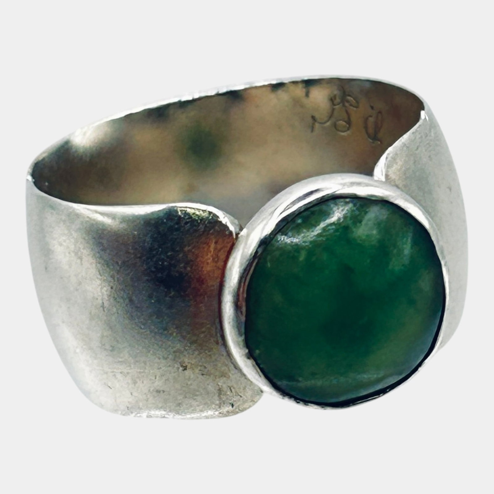 Sterling Silver Green Stone Cabochon Ring Wide Modernist Bezel Set Statement Ring Size 6.5 (1 of 6)