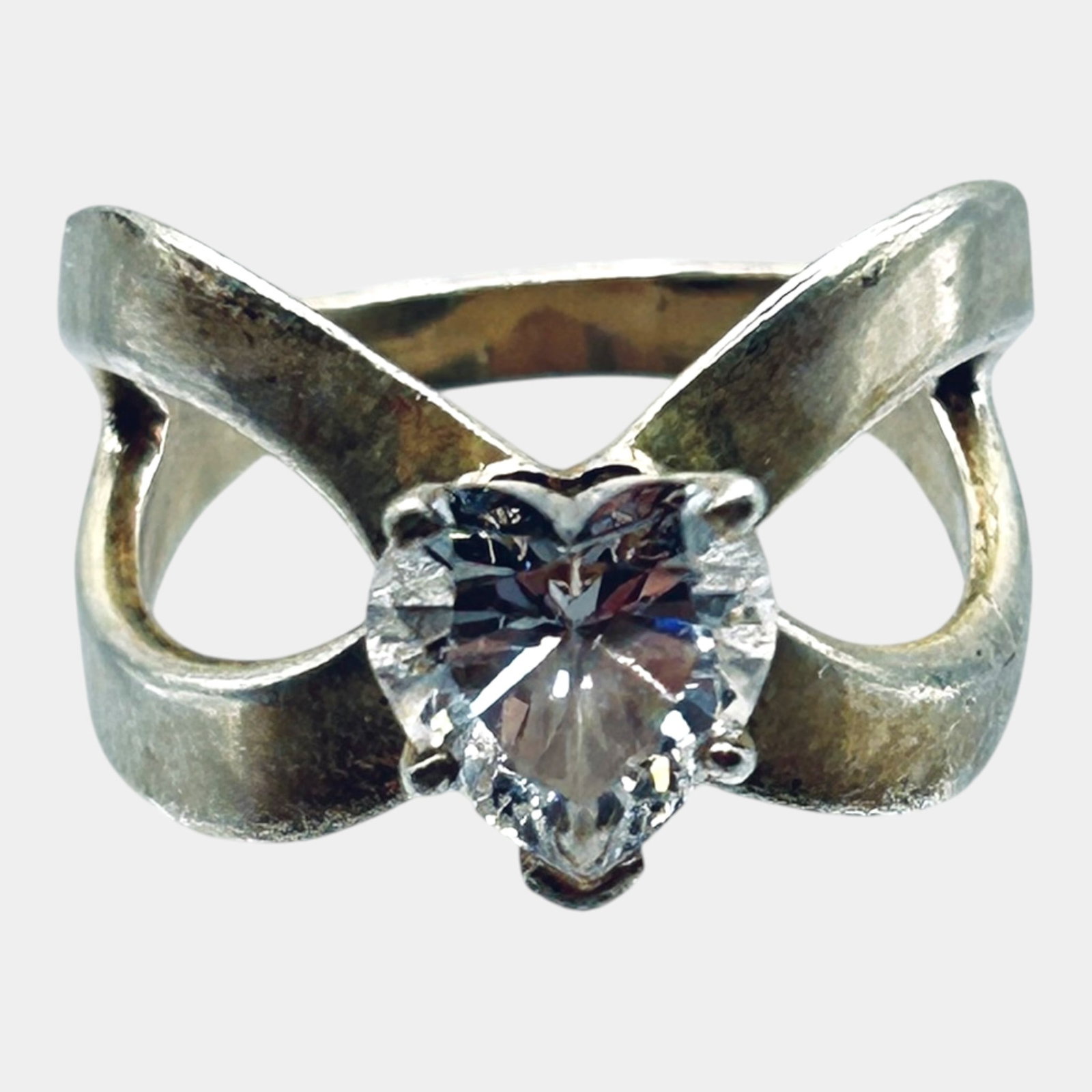 Sterling Silver Heart Cut Clear Stone Ring Openwork Bypass Design Statement Ring Size 6.75 (1 of 6)