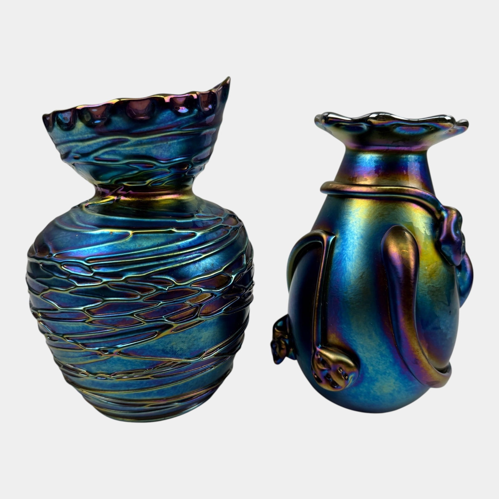 Terry Crider 1970s Ohio Studio Art Glass Blue Green Iridescent Threaded And Textured Vases: Professional, fast, and affordable in house shipping available for all items.For higher resolution images please visit www.bid.craftedauctions.com Terry Crider 1970s Ohio Studio Art Glass Blue Green I