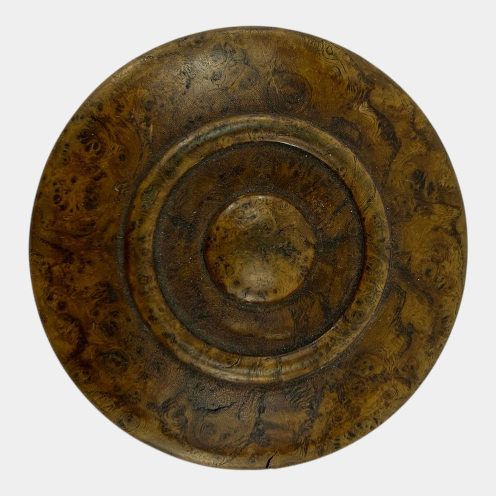 19th Century Brown Burr Wood Circular Lidded Snuff Tobacco Box: Professional, fast, and affordable in house shipping available for all items.For higher resolution images please visit www.bid.craftedauctions.com 19th Century Brown Burr Wood Circular Lidded Snuff To