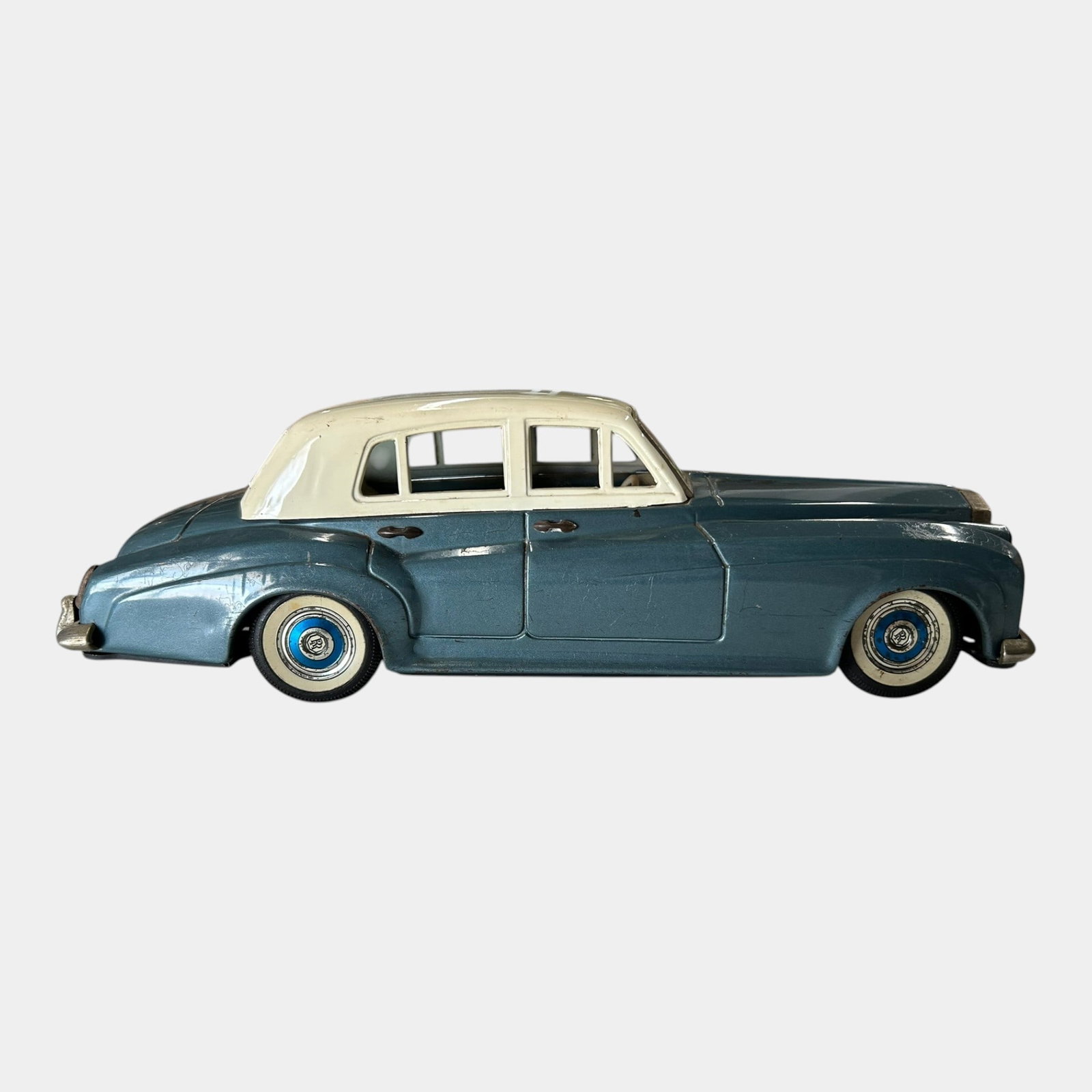 Bandai Japan 1955 Rolls Royce "Silver Cloud" Battery Powered Blue Hardtop Toy Car (1 of 5)