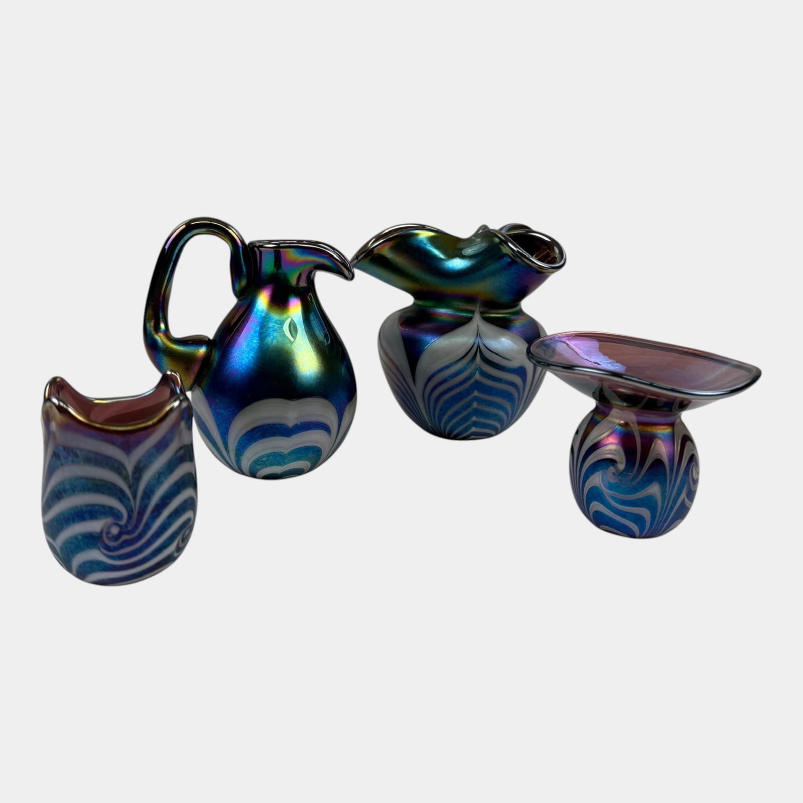 Terry Crider Ohio Studio Art Glass Early 1977-1979 Blue Purple Red Iridescent Pulled Feather Vases &: Professional, fast, and affordable in house shipping available for all items.For higher resolution images please visit www.bid.craftedauctions.com Terry Crider Ohio Studio Art Glass Early 1977-1979 Bl