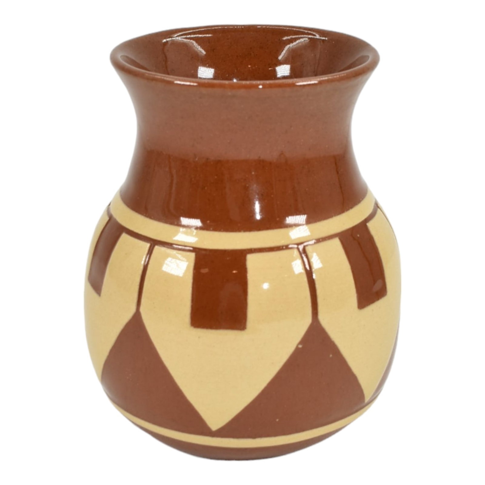 Pine Ridge Sioux Dakota Art Pottery Hand Made Brown Native American Vase Irving: Professional, fast, and affordable in house shipping available for all items.For higher resolution images please visit www.bid.craftedauctions.com Pine Ridge Sioux Dakota Art Pottery Hand Made Brown N