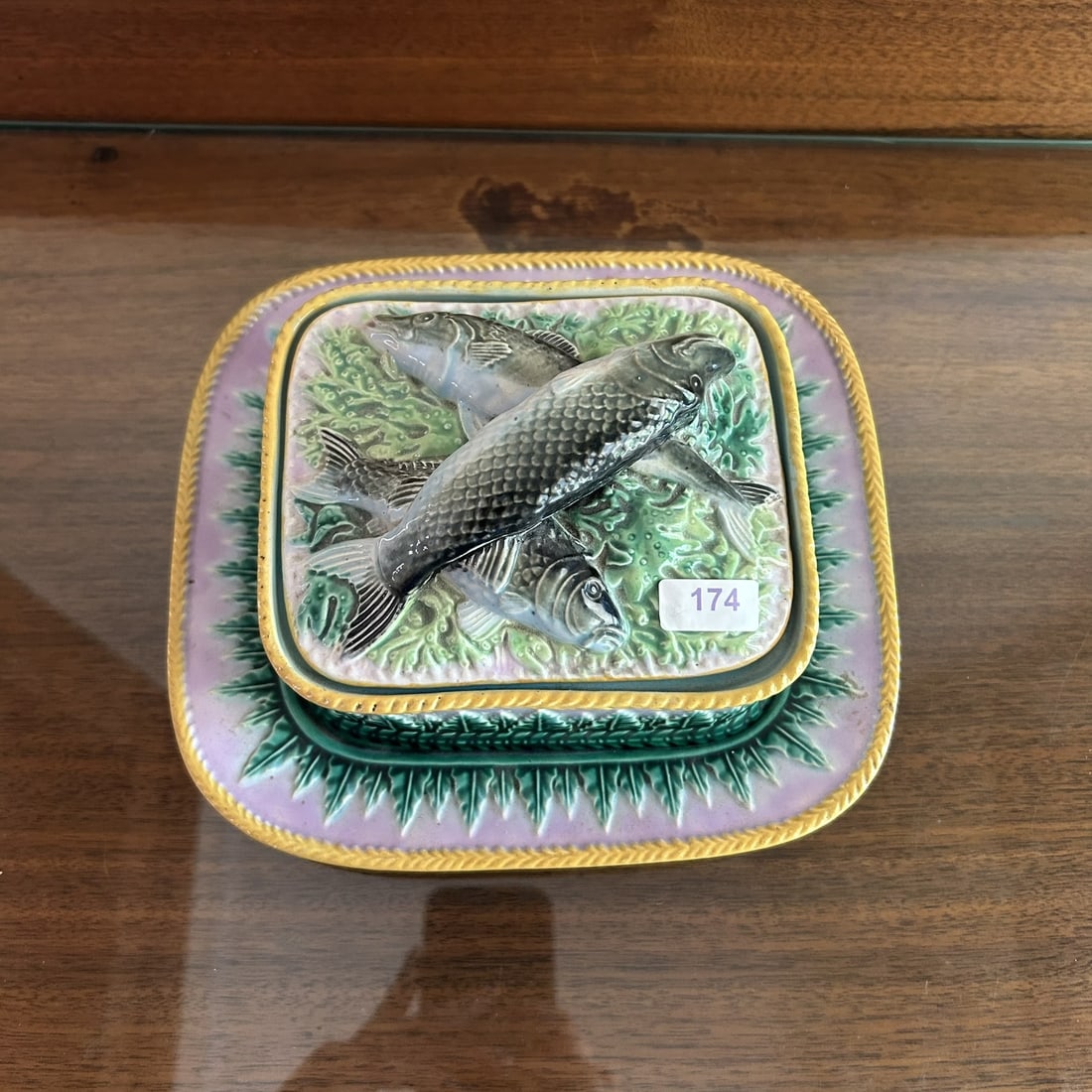 George Jones 19th Century Victorian Pink Green English Majolica 3pc Sardine Server Bowl And: Professional, fast, and affordable in house shipping available for all items.For higher resolution images please visit www.bid.craftedauctions.com George Jones 19th Century Victorian Pink Green Englis