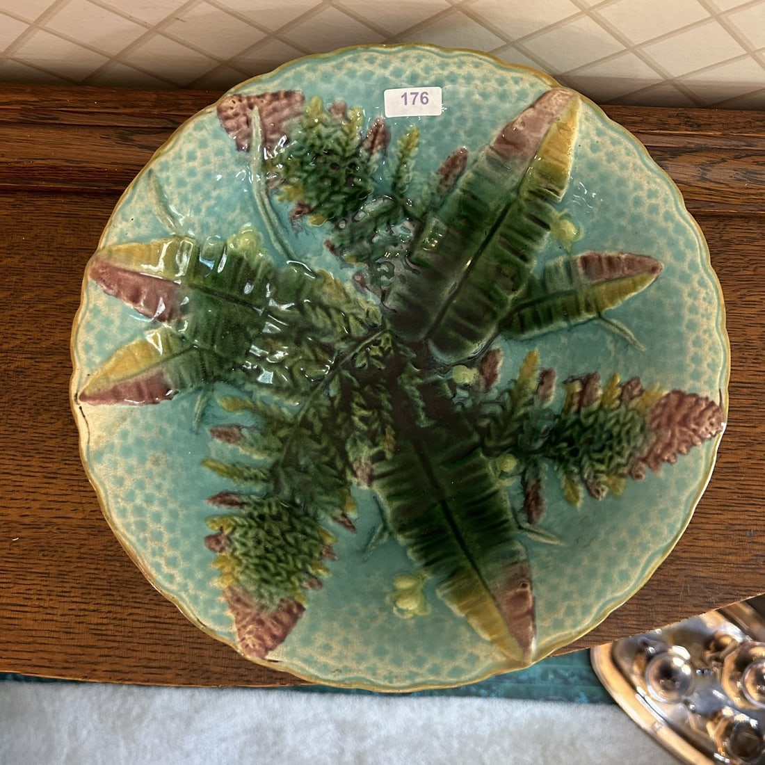Late 19th Century English Green Blue Majolica Banana Leaf And Fern Large Serving Bowl: Professional, fast, and affordable in house shipping available for all items.For higher resolution images please visit www.bid.craftedauctions.com Late 19th Century English Green Blue Majolica Banana 