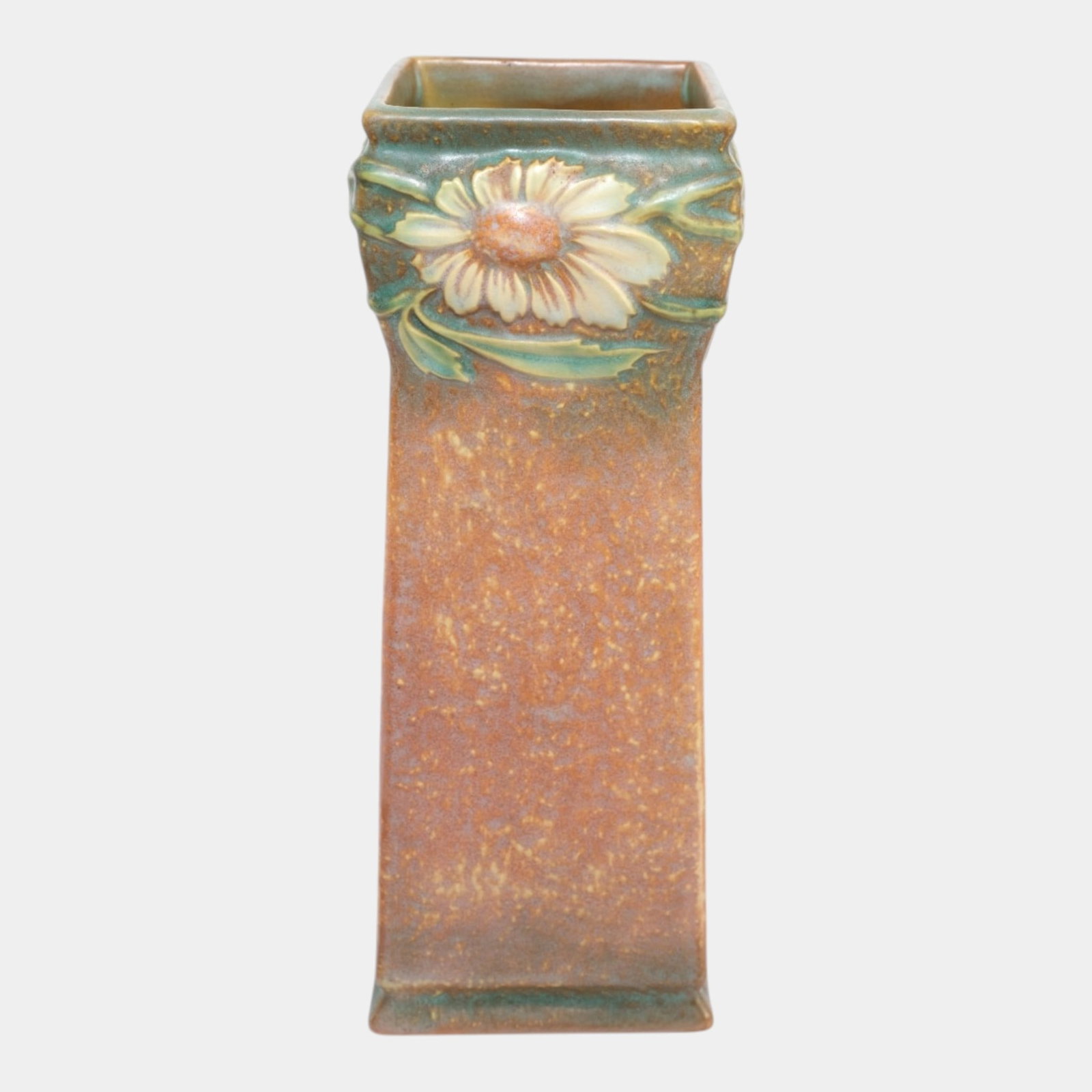 Roseville Dahlrose 1928 Vintage Arts And Crafts Pottery Ceramic Flower Vase 371-10: Professional, fast, and affordable in house shipping available for all items.For higher resolution images please visit www.bid.craftedauctions.com Roseville Dahlrose 1928 Vintage Arts And Crafts Potte