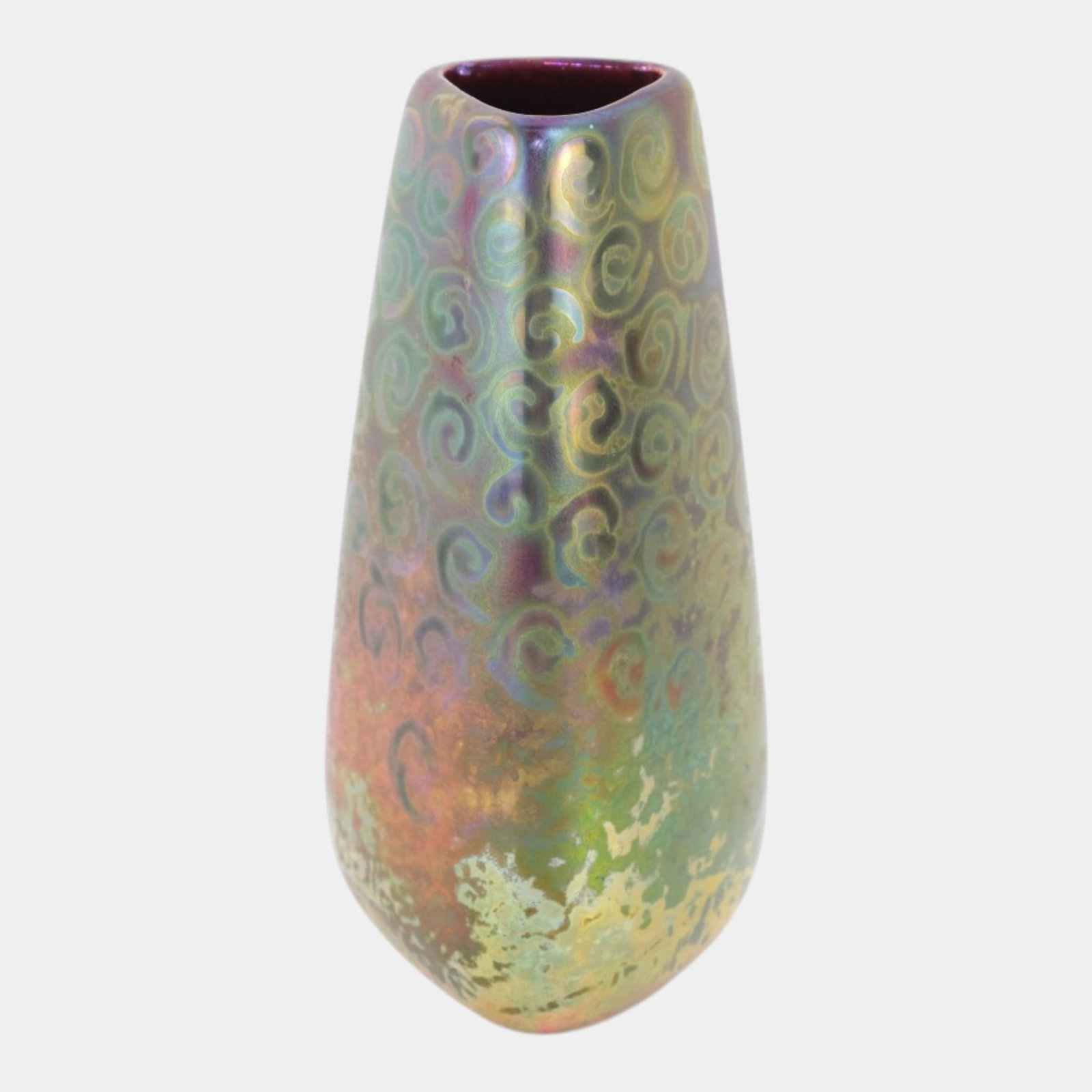 Weller Sicard 1902-07 Art Nouveau Pottery Iridescent Luster Swirl Vase: Professional, fast, and affordable in house shipping available for all items.For higher resolution images please visit www.bid.craftedauctions.com Weller Sicard 1902-07 Art Nouveau Pottery Iridescent 
