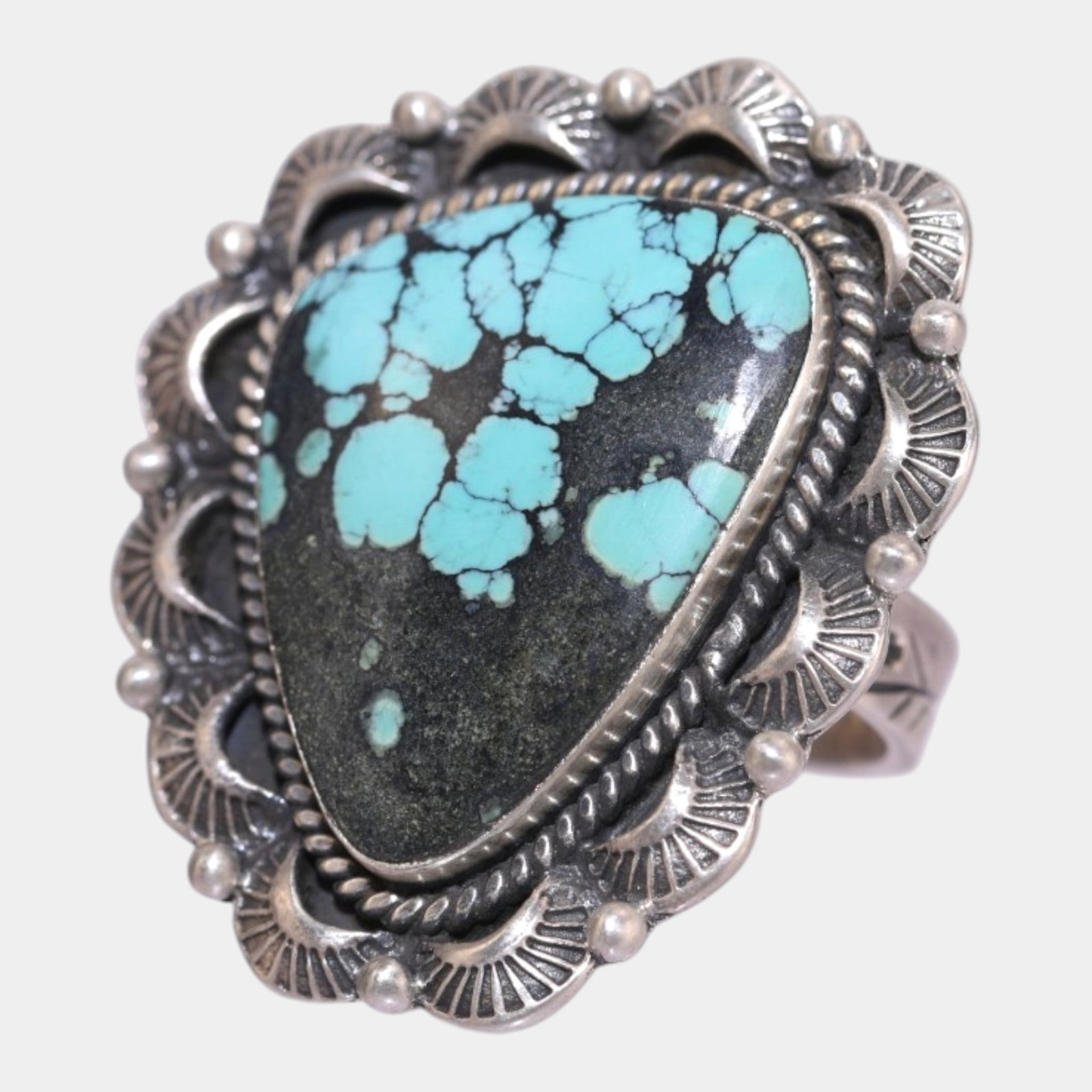 Sterling Silver 925 Large Turquoise Cabochon Southwestern Statement Ring Size 8.5: Professional, fast, and affordable in house shipping available for all items.For higher resolution images please visit www.bid.craftedauctions.com Boldly dramatic and richly handcrafted, this vintage 