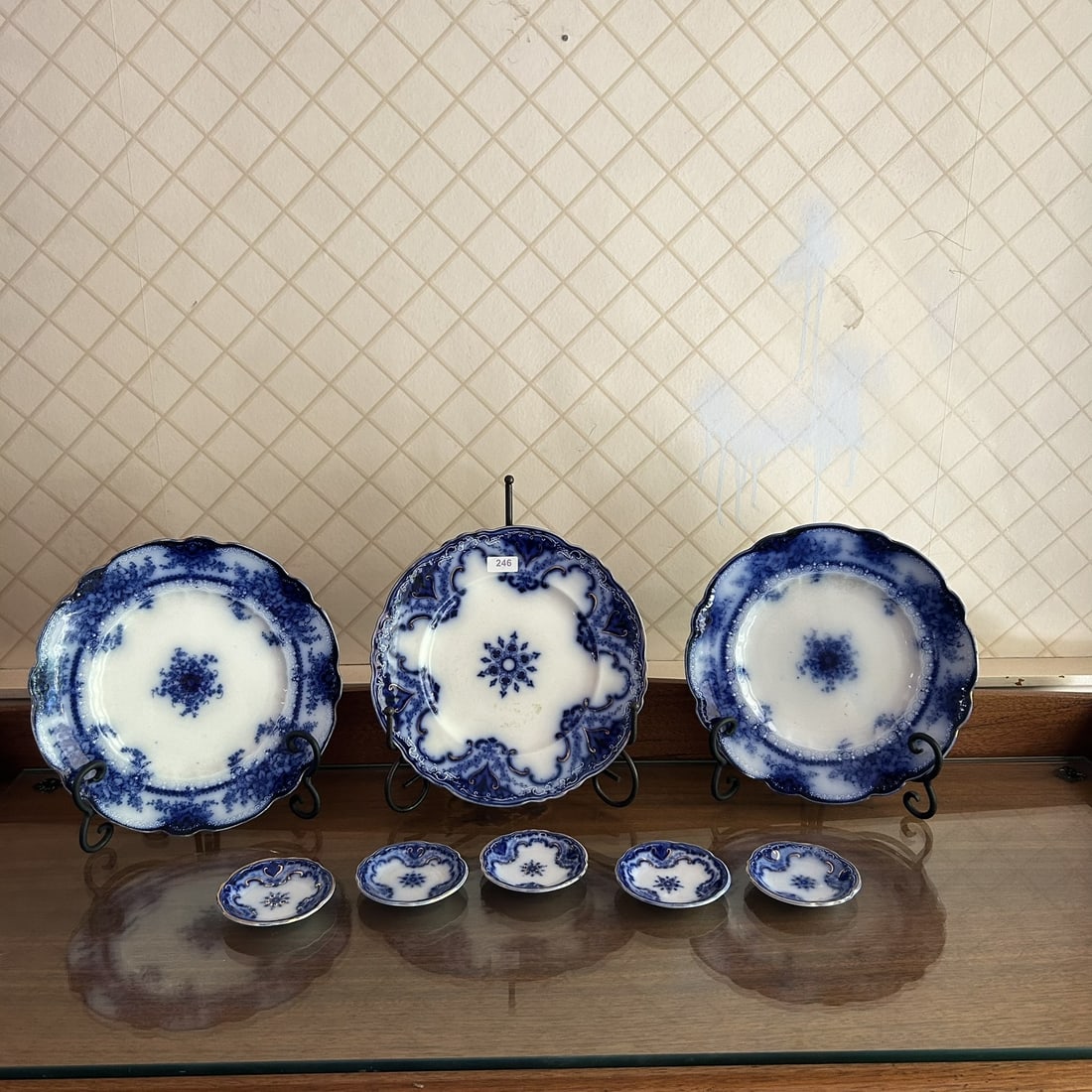 Alfred Meakin Late 19th Century English Flow Blue Floral Pattern Transferware Plates And Small: Professional, fast, and affordable in house shipping available for all items.For higher resolution images please visit www.bid.craftedauctions.com Alfred Meakin Late 19th Century English Flow Blue Flo