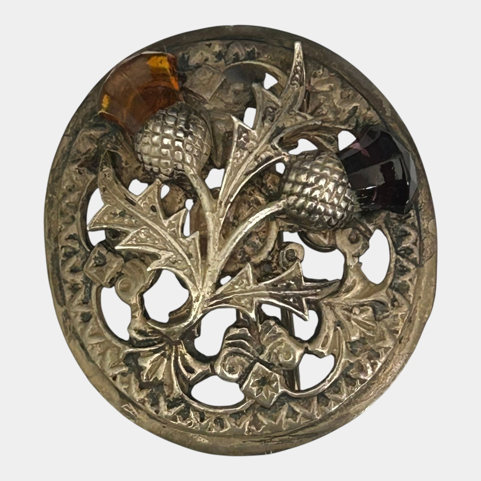 Cooper Brothers & Sons Of Sheffield 1930s Sterling Silver 925 & Citrine Scottish Thistle Brooch Pin: Professional, fast, and affordable in house shipping available for all items.For higher resolution images please visit www.bid.craftedauctions.com Intricately crafted, this sterling silver brooch by C
