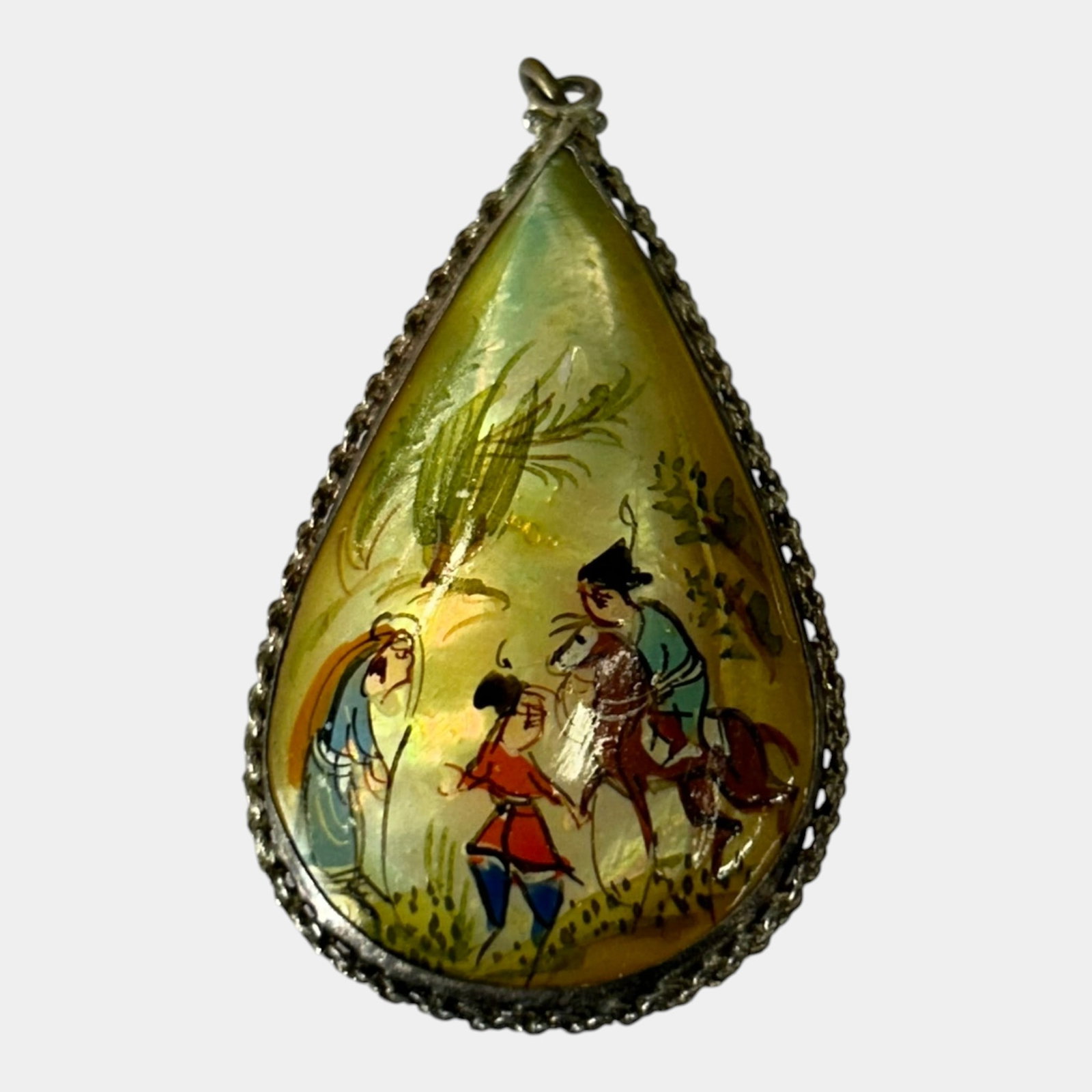 Early 20th Century Sterling Silver 925 & Shell Hand Painted Scenic Storyteller Pendant: Professional, fast, and affordable in house shipping available for all items.For higher resolution images please visit www.bid.craftedauctions.com Beautifully executed, this early 20th century pendant