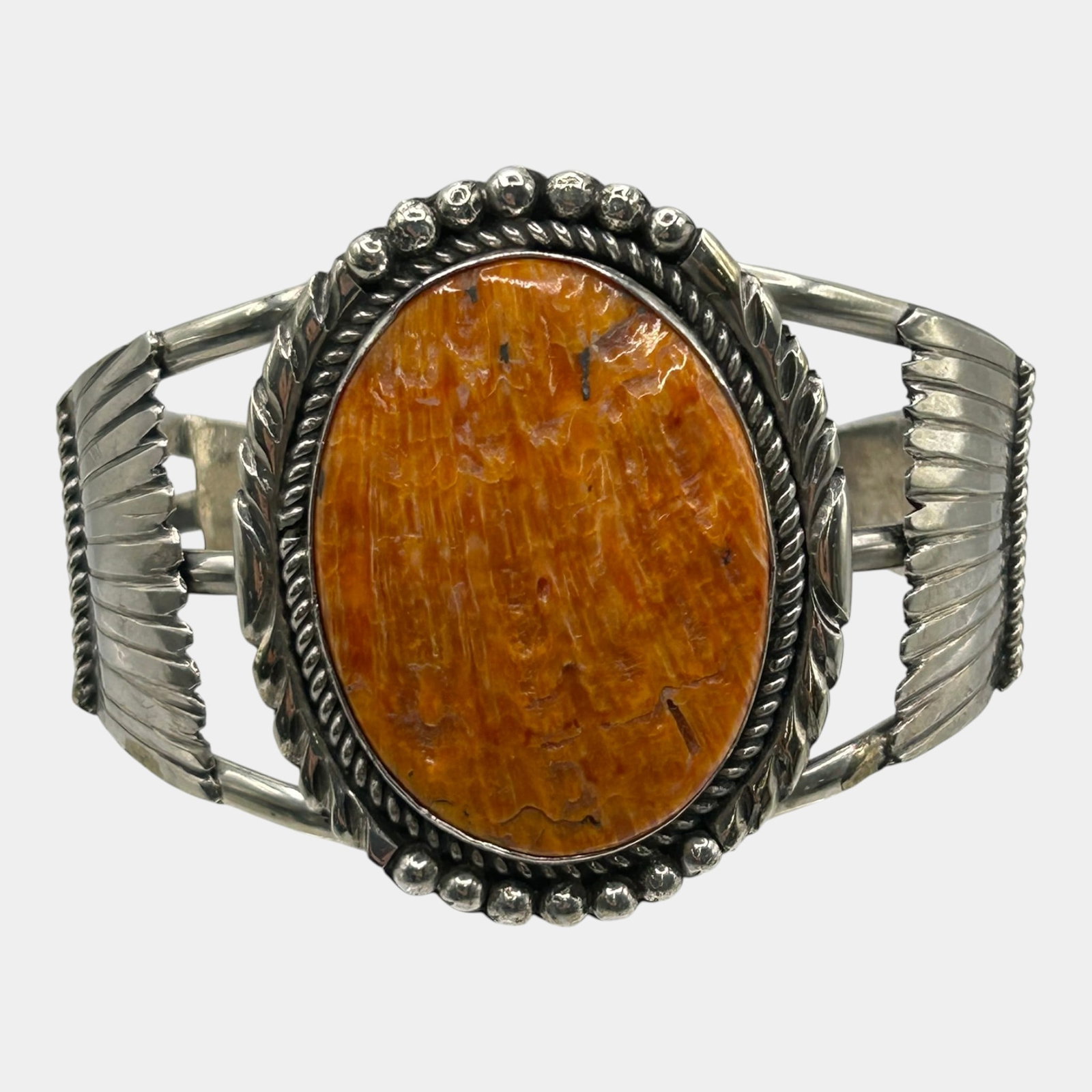 Navajo Native American Sterling Silver Orange Spiny Oyster Shell Cuff Bracelet With Braided Bezel (1 of 5)