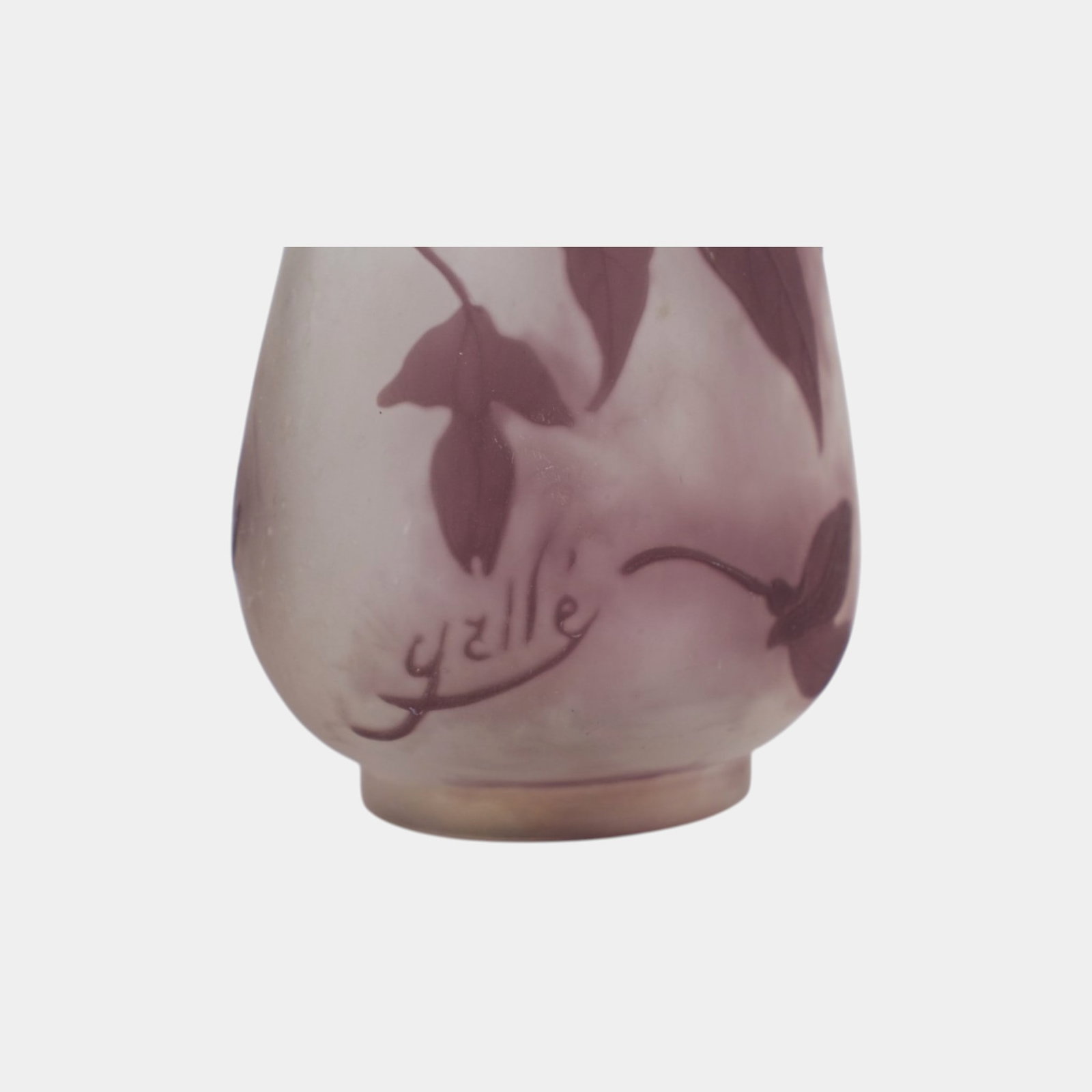 Galle Early 1900s French Art Nouveau Purple & White Leaf & Branch Decorated Cameo Art Glass Vase - 7