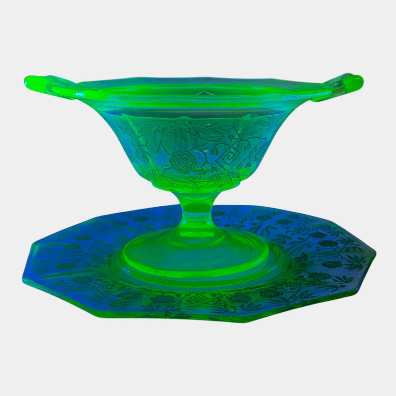 Cambridge Glass Co. Rosalie Etched Green Uranium Depression Glass Footed Compote Bowl And Plate: Professional, fast, and affordable in house shipping available for all items.For higher resolution images please visit bid.craftedauctions.com Cambridge Glass Co. Rosalie Etched Green Uranium Depressi