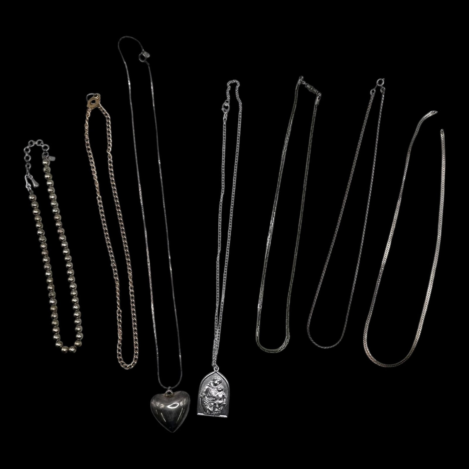 Vintage Chain Necklace & Heart Locket Pendant Jewelry Collection Mixed Fashion Jewelry Lot: Professional, fast, and affordable in house shipping available for all items.For higher resolution images please visit bid.craftedauctions.com Vintage fashion jewelry lot featuring assorted chain neck