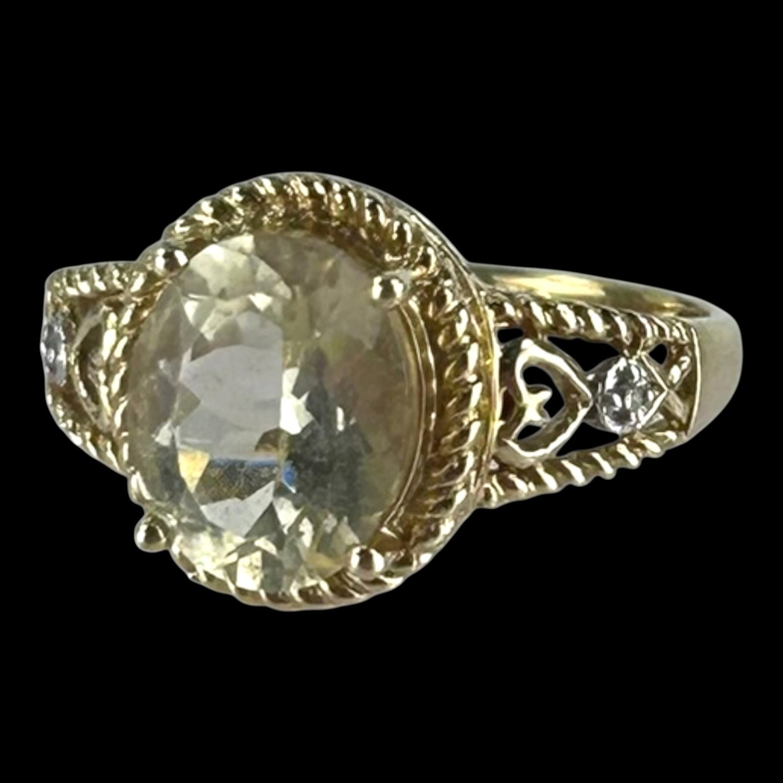10K Yellow Gold Oval Faceted Green Amethyst & Diamond Accent Vintage Ring Size 7: Professional, fast, and affordable in house shipping available for all items.For higher resolution images please visit bid.craftedauctions.com Elegant 10K yellow gold ring featuring a large oval facet