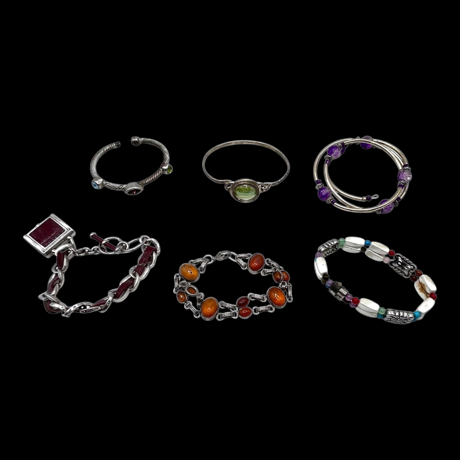 Costume Jewelry Mixed Bracelet Lot With Cuff Bangle Beaded Chain And Wire Wrap Designs: Professional, fast, and affordable in house shipping available for all items.For higher resolution images please visit bid.craftedauctions.com Stylishly assorted, this mixed bracelet lot features cuff