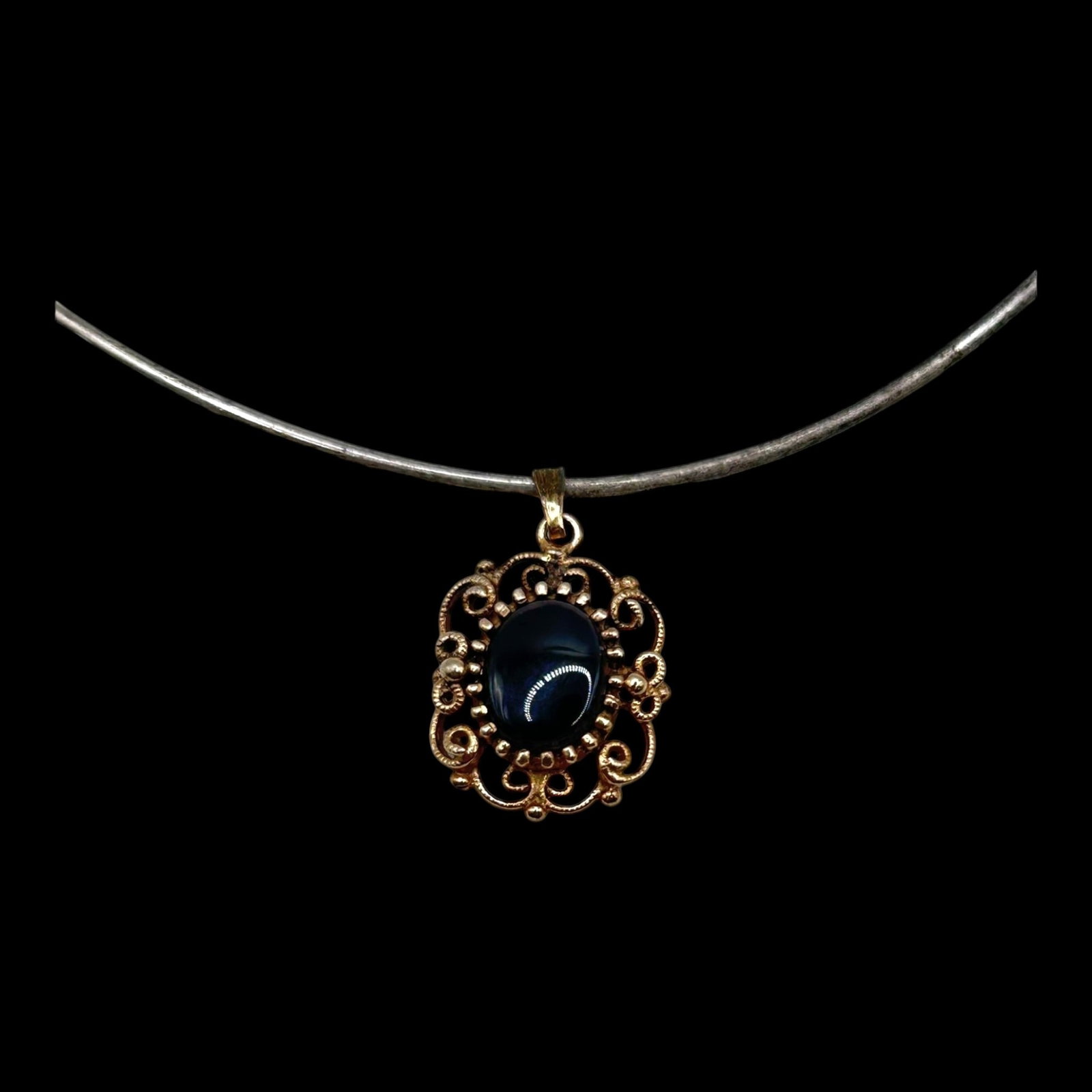 Sterling Silver Black Onyx Filigree Pendant Necklace On Sterling Omega Collar Choker Design: Professional, fast, and affordable in house shipping available for all items.For higher resolution images please visit bid.craftedauctions.com Elegantly crafted, this sterling silver necklace features