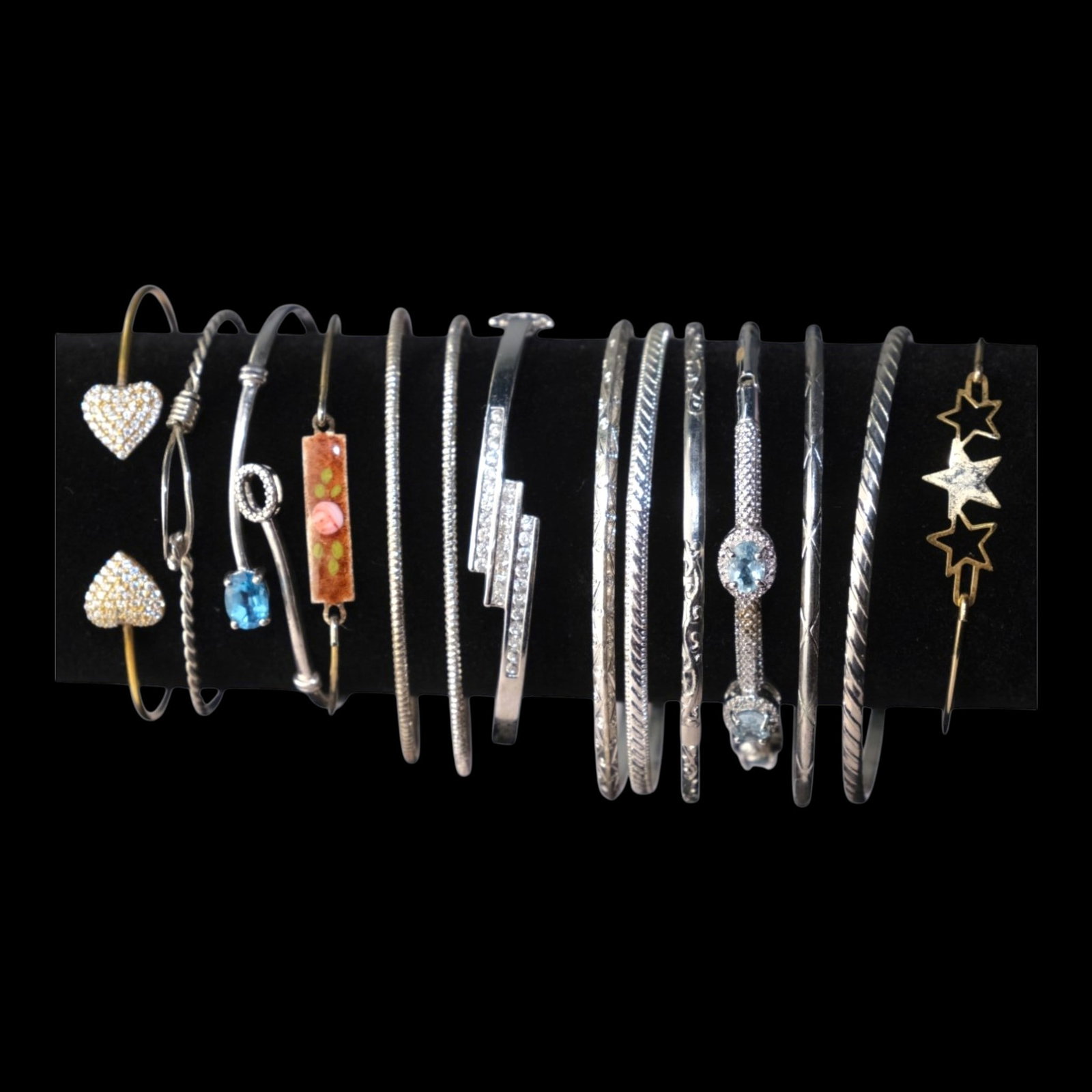 Vintage Rhinestone Enamel Bangle Bracelet & Cuff Costume Jewelry Collection Mixed Lot: Professional, fast, and affordable in house shipping available for all items.For higher resolution images please visit bid.craftedauctions.com Assorted vintage costume jewelry lot featuring rhinestone