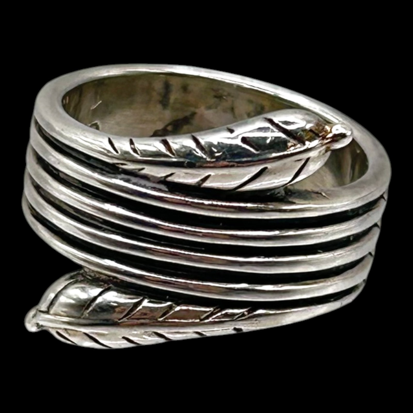Sterling Silver Coiled Snake Wrap Ring With Engraved Leaf Motif Scales Vintage Statement Design: Professional, fast, and affordable in house shipping available for all items.For higher resolution images please visit bid.craftedauctions.com Boldly sculptural, this sterling silver wrap ring depicts