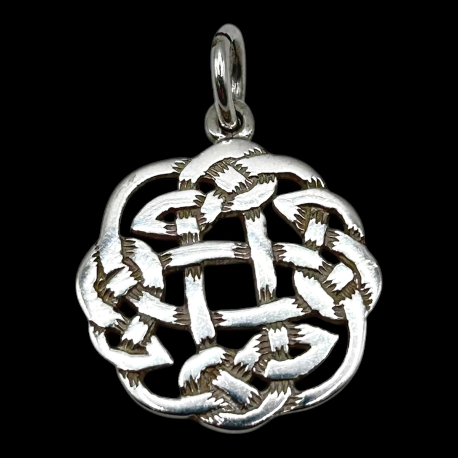 Sterling Silver Pendant: Professional, fast, and affordable in house shipping available for all items.For higher resolution images please visit bid.craftedauctions.com Excellent condition. Age related wear. Tested and guarant