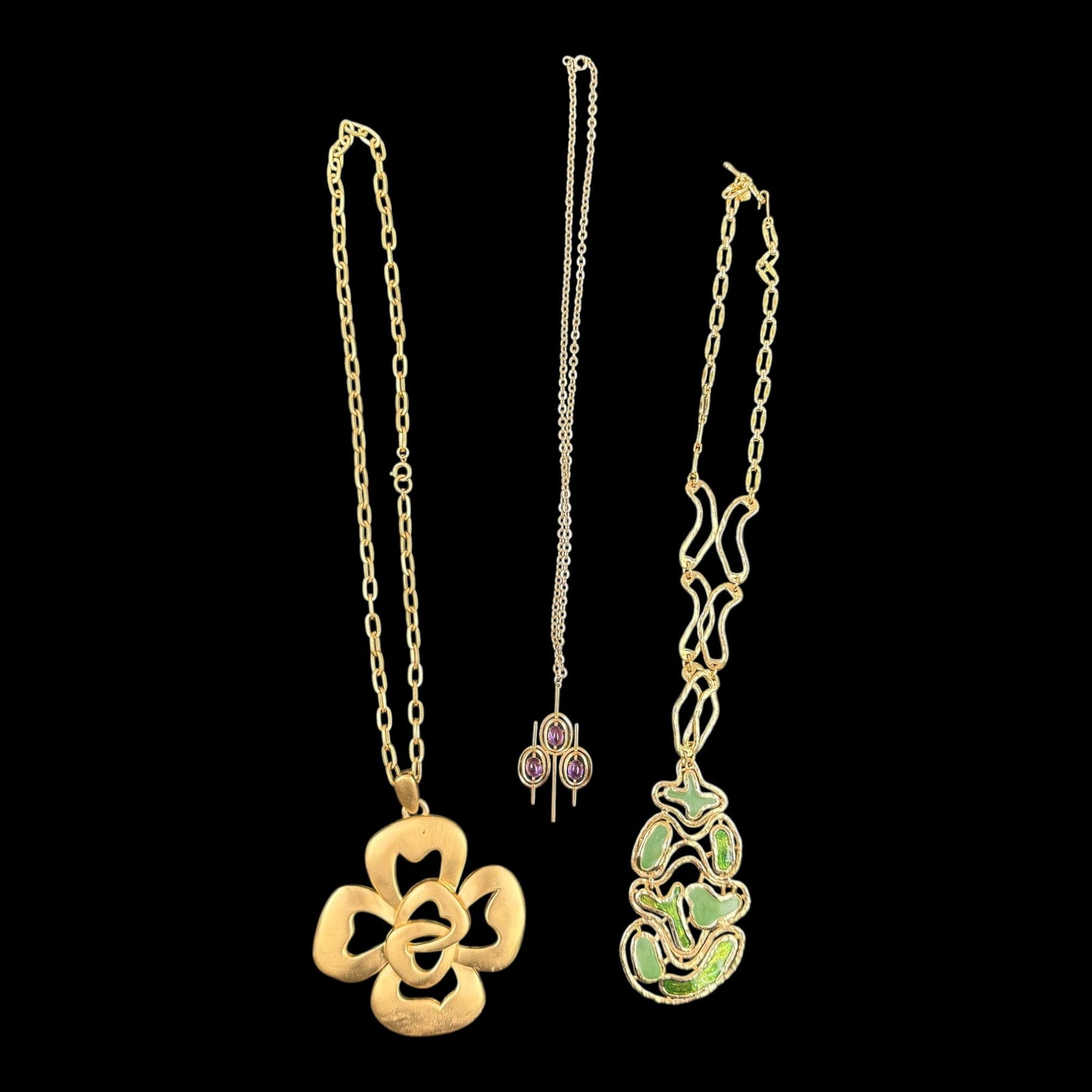 Vintage Mid Century Modernist Gold Tone Abstract Flower Pendant Enamel & Purple Glass Necklaces: Professional, fast, and affordable in house shipping available for all items.For higher resolution images please visit bid.craftedauctions.com Vintage Mid Century Modernist Gold Tone Abstract Flower P
