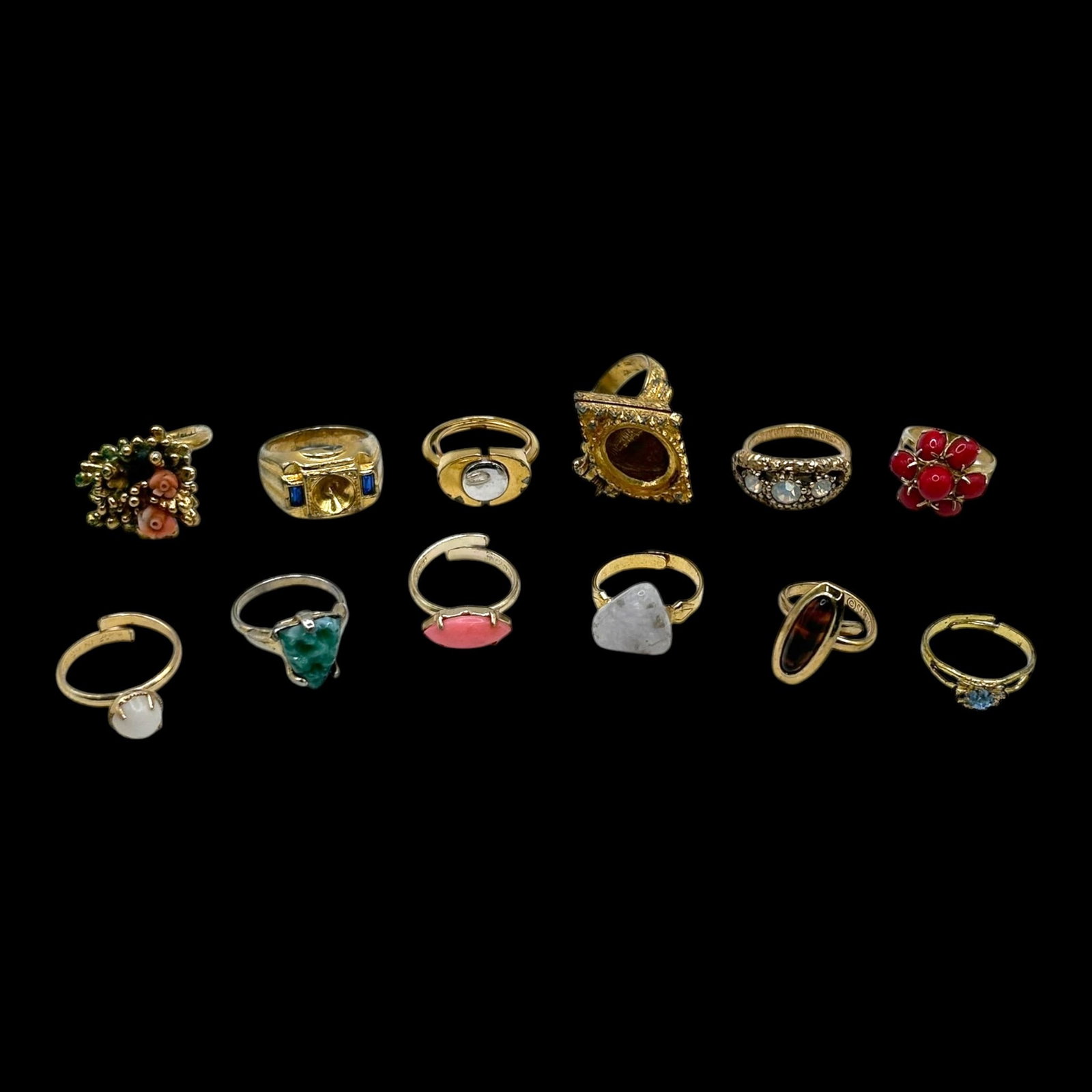 Gold Tone Ring Collection Heart Floral Glass Stone Figural & Colorful Fashion Jewelry (1 of 2)