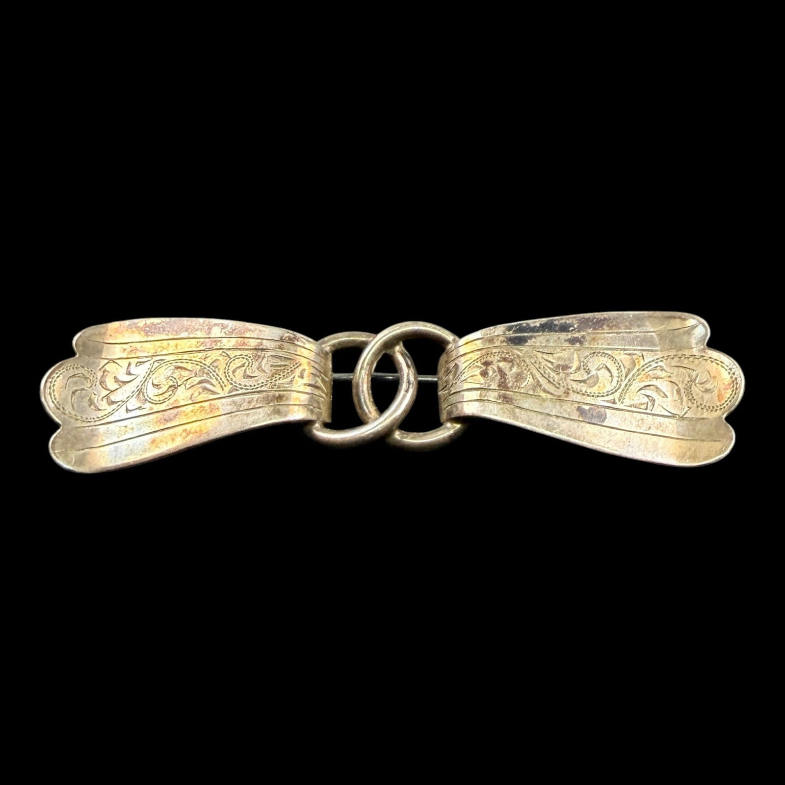 Theodor Klotz Teka 835 Silver German Victorian Style Engraved Ribbon Sash Brooch Pin With: Professional, fast, and affordable in house shipping available for all items.For higher resolution images please visit bid.craftedauctions.com Theodor Klotz Teka 835 Silver German Victorian Style Engr