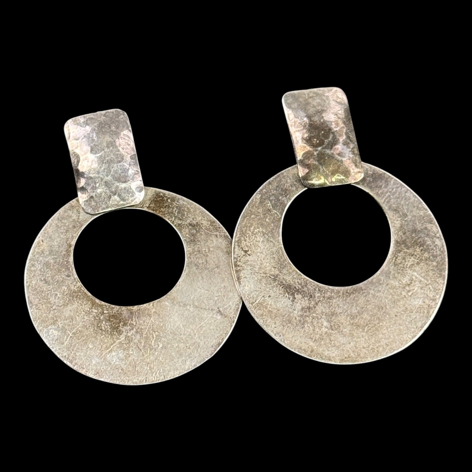 W/Yellowhorse RL Navajo Native American Sterling Silver Hammered Surface Mid Century Modern Earrings: Professional, fast, and affordable in house shipping available for all items.For higher resolution images please visit bid.craftedauctions.com W/Yellowhorse RL Navajo Native American Sterling Silver H