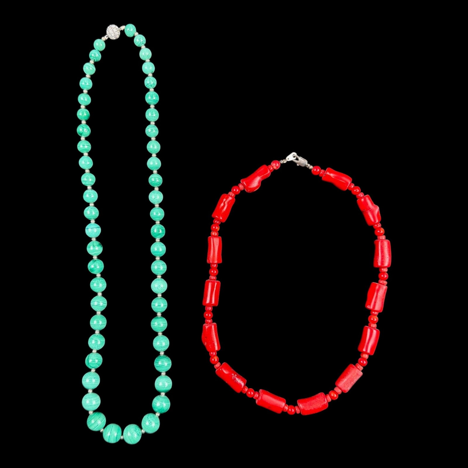 Vintage Southwestern Green Malachite Bead Necklace & Red Coral Bead Necklace Jewelry Lot Two: Professional, fast, and affordable in house shipping available for all items.For higher resolution images please visit bid.craftedauctions.com Vintage Southwestern Green Malachite Bead Necklace & Red 