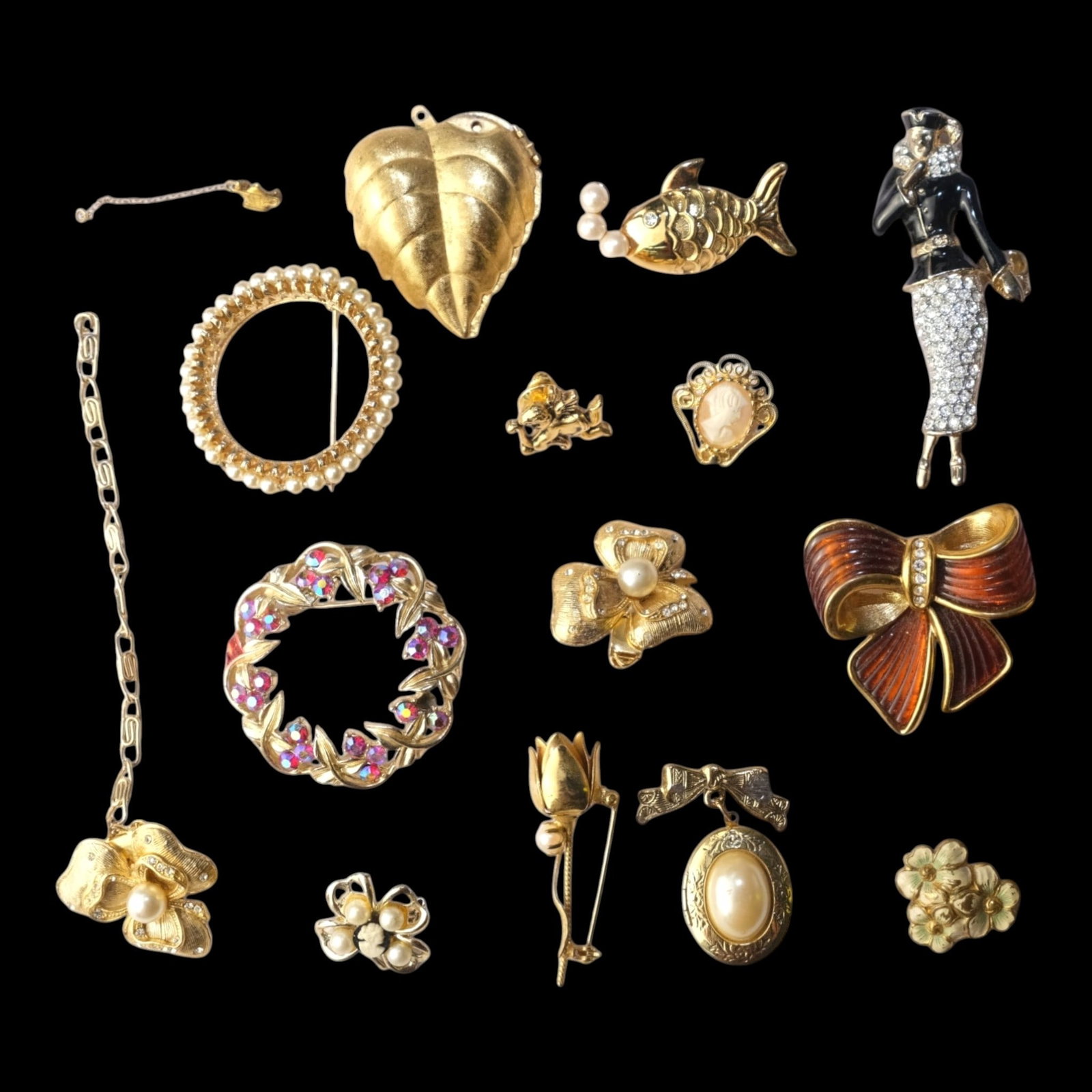 Figural Enamel Faux Pearl Brooch Pin Collection Costume Jewelry Mixed Fashion Lot: Professional, fast, and affordable in house shipping available for all items.For higher resolution images please visit bid.craftedauctions.com Charming vintage costume jewelry lot featuring figural, f