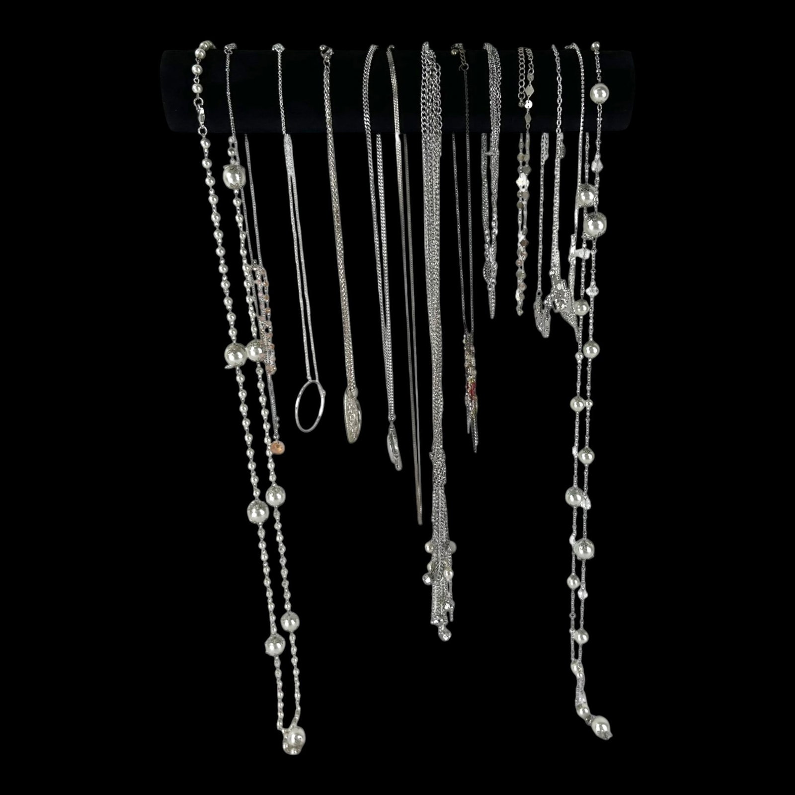 Costume Jewelry Mixed Chain Necklace Lot With Layering Link And Rhinestone Necklace Designs: Professional, fast, and affordable in house shipping available for all items.For higher resolution images please visit bid.craftedauctions.com Versatile and stylish, this mixed necklace lot features c