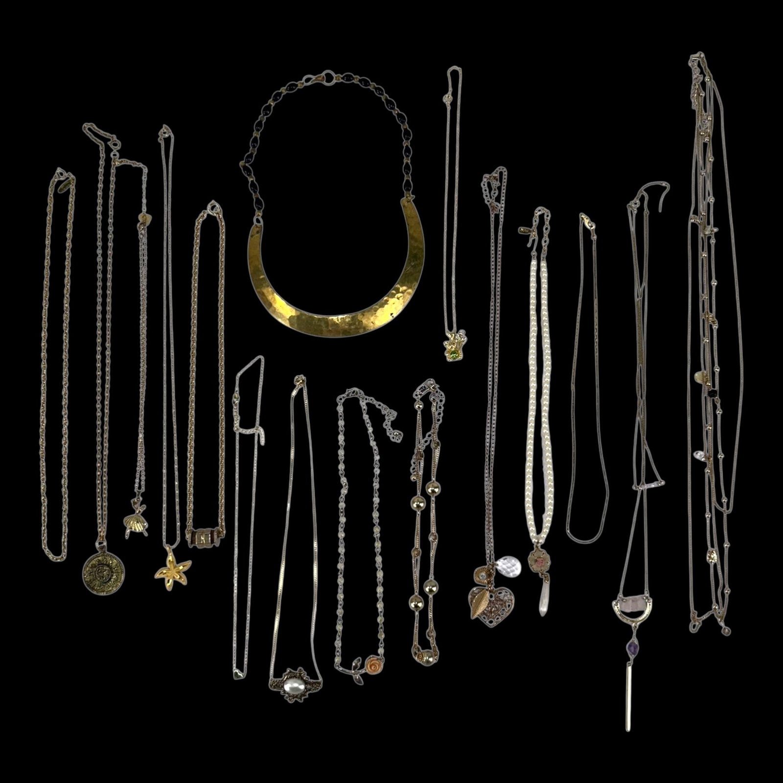 Costume Jewelry Mixed Necklace Lot With Pendant Chain Collar And Fashion Necklace Designs (1 of 9)