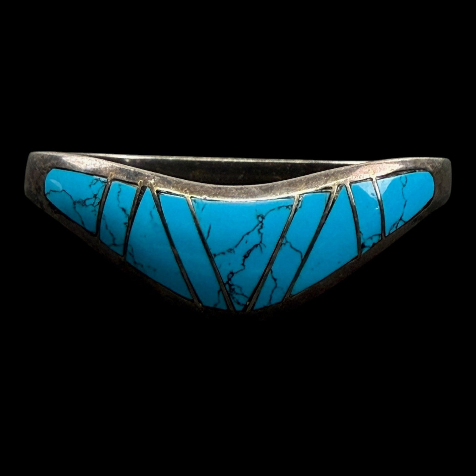 Taxco Mexico Sterling Silver Turquoise Inlaid Chevron Hinged Bangle Bracelet Southwestern Modernist: Professional, fast, and affordable in house shipping available for all items.For higher resolution images please visit bid.craftedauctions.com Boldly designed, this sterling silver hinged bangle featu