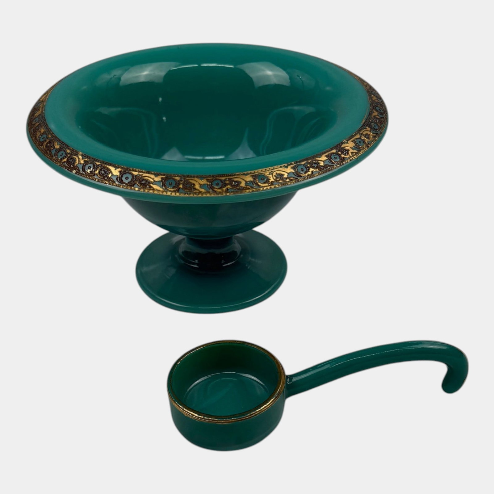 Cambridge 1930s Art Deco Jade Green Gold Gilt Accented Rolled Rim Pedestal Bowl And Ladle Spoon: Professional, fast, and affordable in house shipping available for all items. For higher resolution images please visit bid.craftedauctions.com Cambridge 1930s Art Deco Jade Green Gold Gilt Accented R