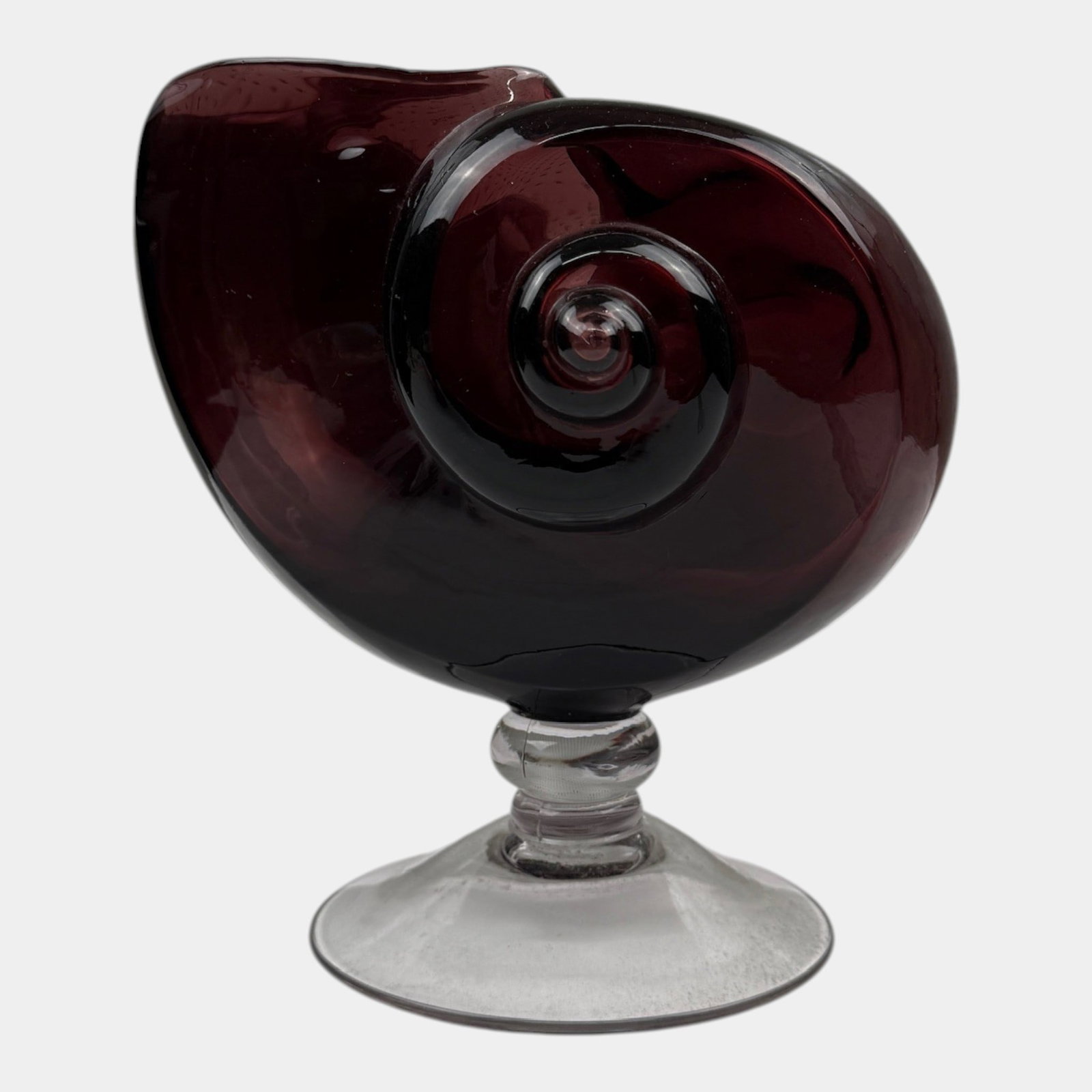 Cambridge Glass Co. 1950s Mid Century Modern Plum Purple Nautical Shell Footed Art Glass Vase: Professional, fast, and affordable in house shipping available for all items. For higher resolution images please visit bid.craftedauctions.com Cambridge Glass Co. 1950s Mid Century Modern Plum Purple