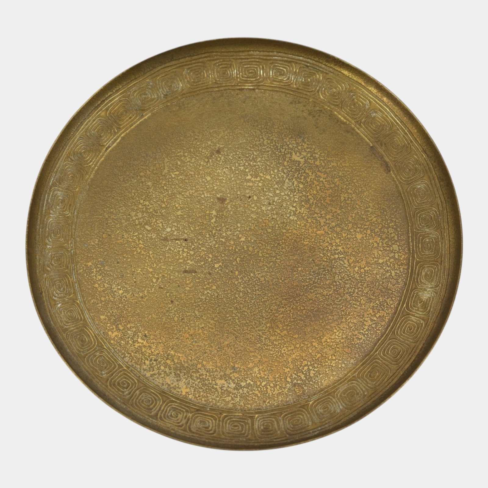 Tiffany Studio New York 1920s Arts And Crafts Gold Dore Bronze 8" Diameter Plate 1743: Professional, fast, and affordable in house shipping available for all items. For higher resolution images please visit bid.craftedauctions.com Tiffany Studio New York 1920s Arts And Crafts Gold Dore 