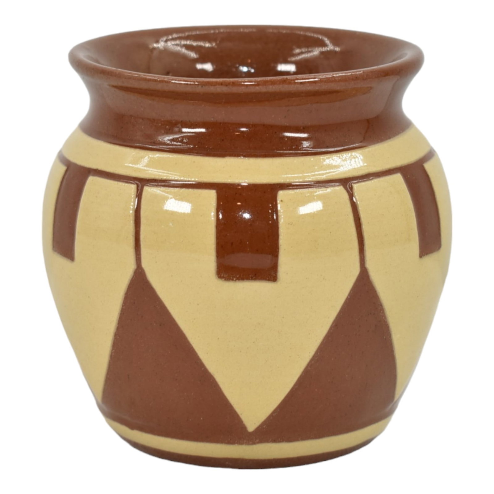 Pine Ridge Sioux Dakota Art Pottery Hand Made Brown Ceramic Cabinet Vase Irving: Professional, fast, and affordable in house shipping available for all items. For higher resolution images please visit bid.craftedauctions.com Pine Ridge Sioux Dakota Art Pottery Hand Made Brown Cera