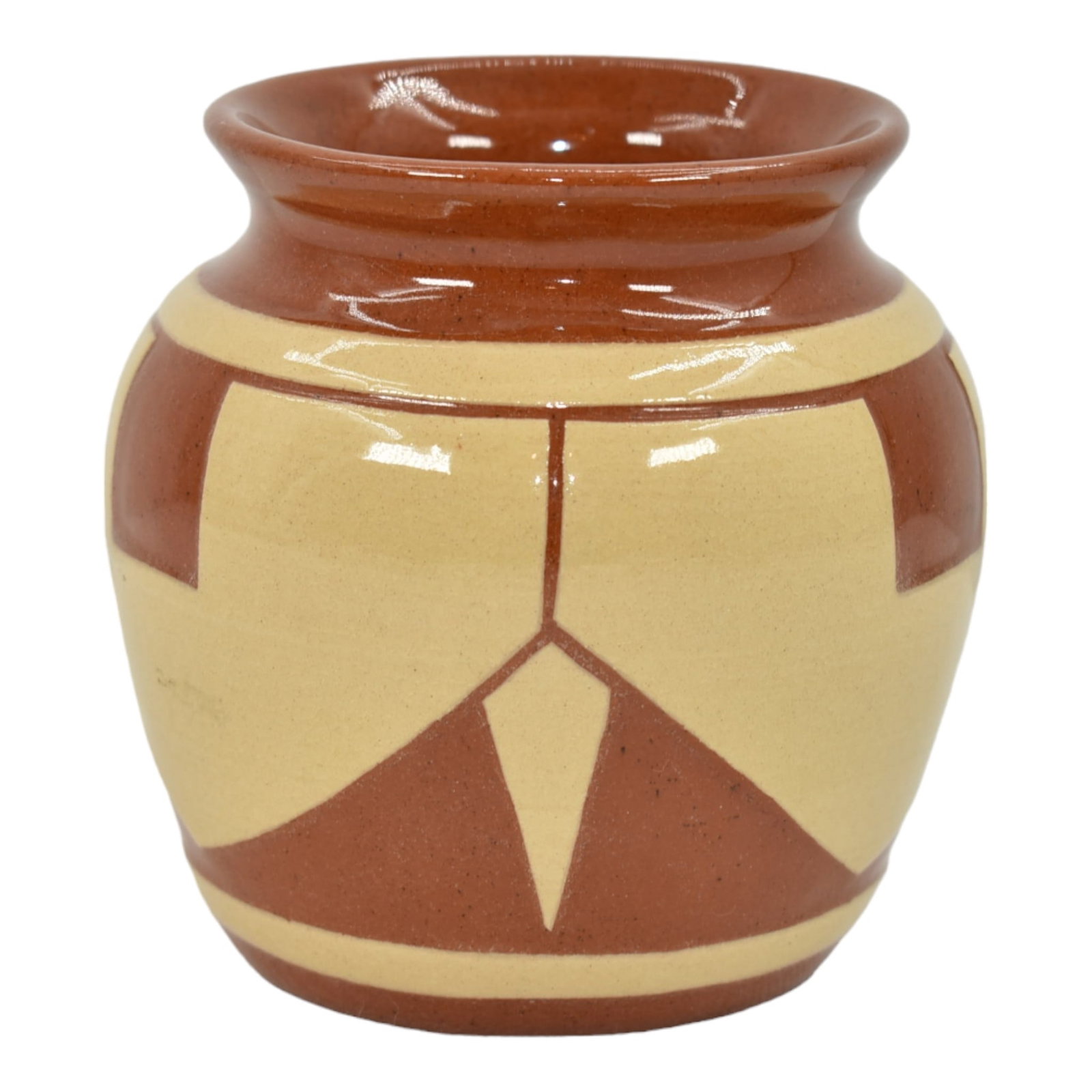 Pine Ridge Sioux Dakota Pottery Hand Made Geometric Design Ceramic Vase Irving: Professional, fast, and affordable in house shipping available for all items. For higher resolution images please visit bid.craftedauctions.com Pine Ridge Sioux Dakota Pottery Hand Made Geometric Desi