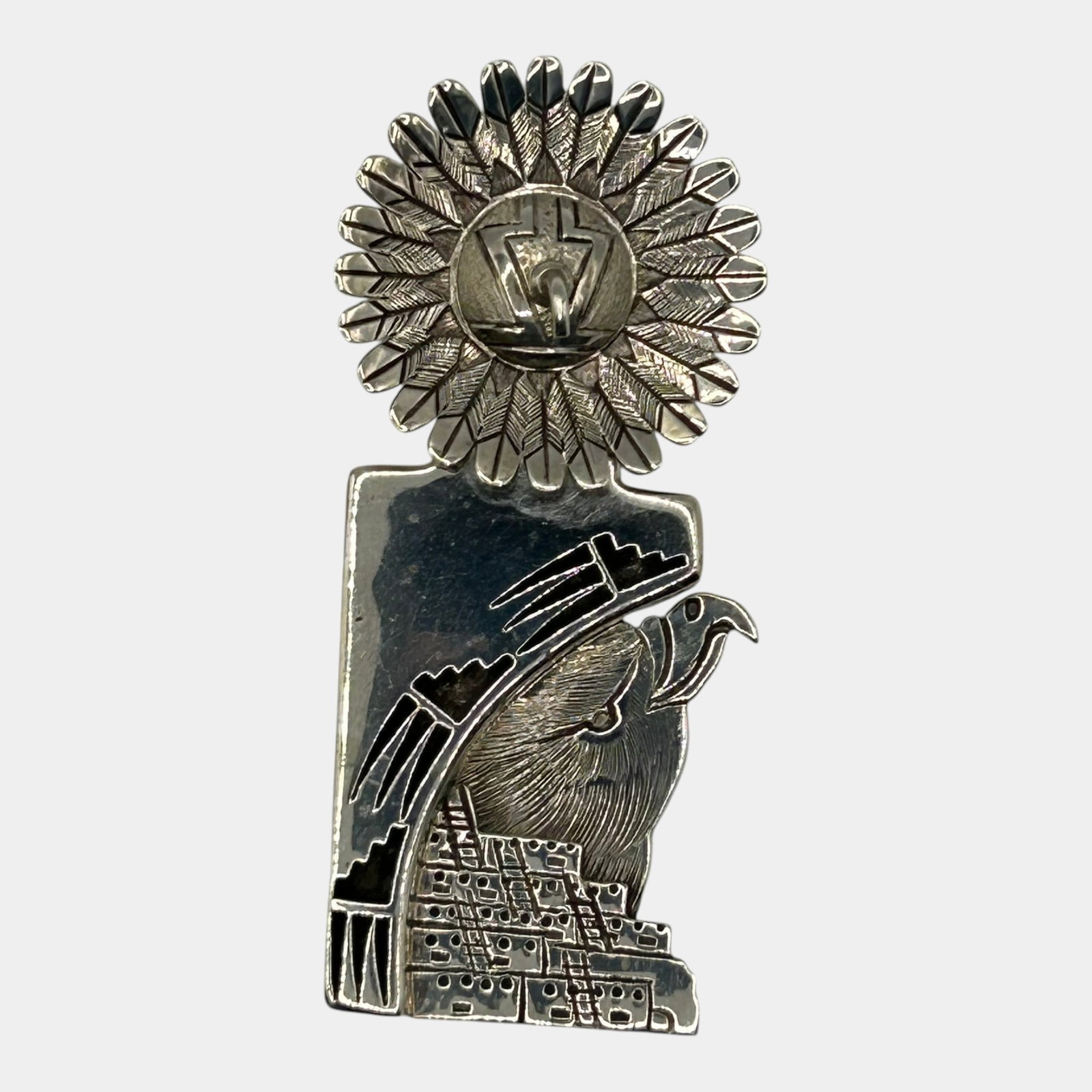 Bennie Ration Navajo Native American Sterling Silver Eagle Kachina Sunface Brooch Pin: Professional, fast, and affordable in house shipping available for all items. For higher resolution images please visit bid.craftedauctions.com Exceptional Bennie Ration Navajo Native American sterlin