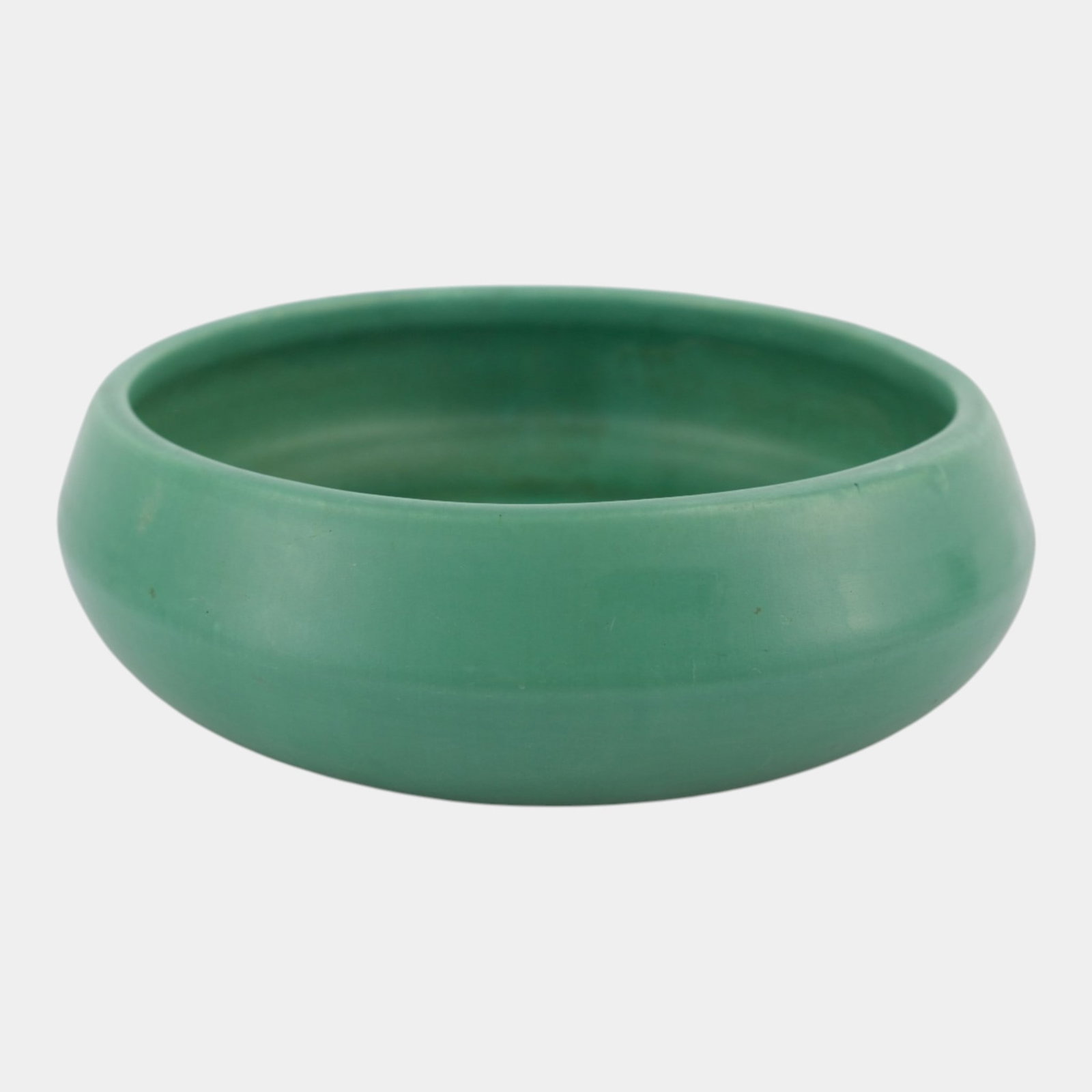Catalina Island Pottery 1930s Matte Green Art Deco Low Round Ceramic Centerpiece Bowl: Professional, fast, and affordable in house shipping available for all items. For higher resolution images please visit bid.craftedauctions.com Catalina Island Pottery 1930s Matte Green Art Deco Low R