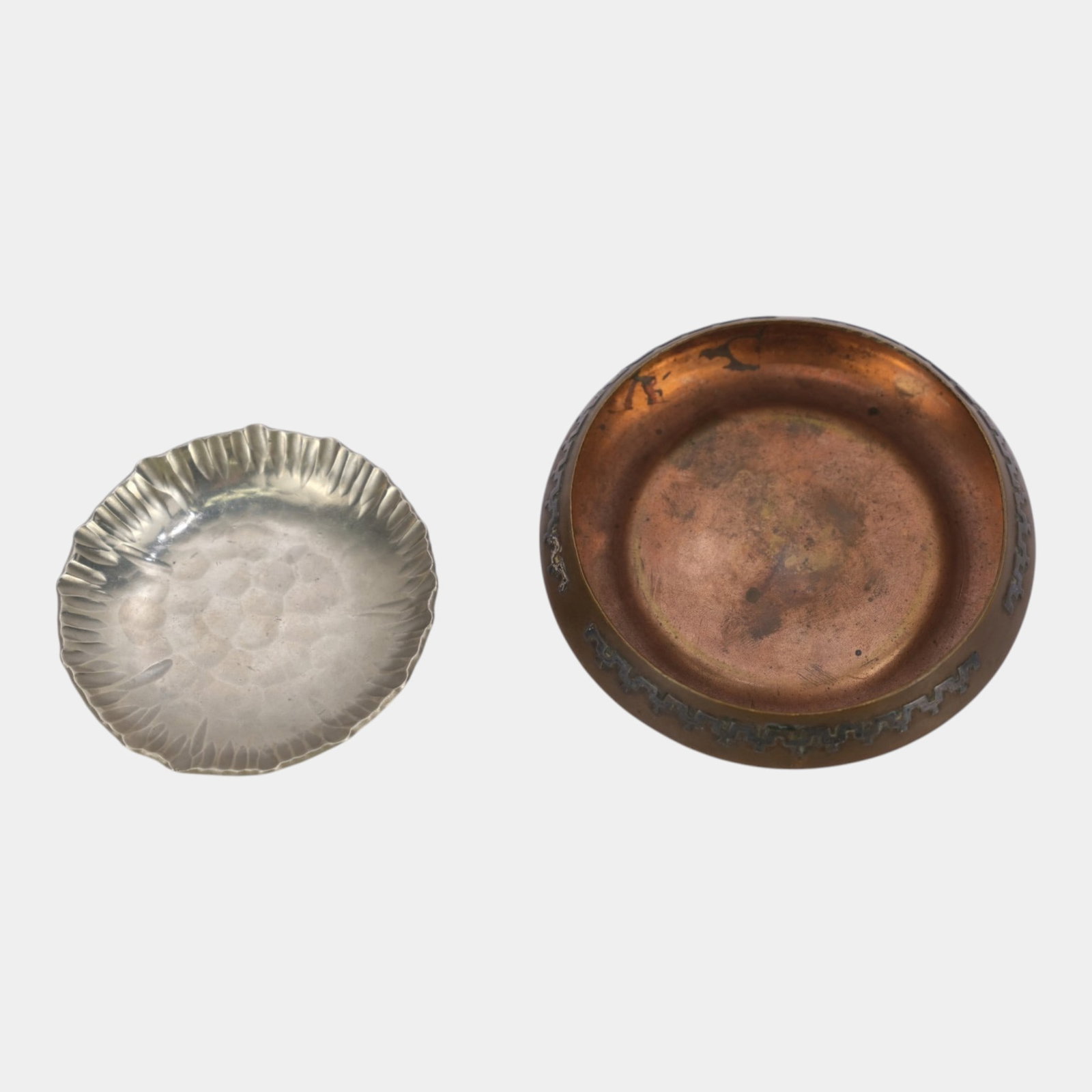 Roycroft & Hientz 1920s Arts And Crafts Hand Hammered Copper Decorative Bowls Trinket Dishes (1 of 4)